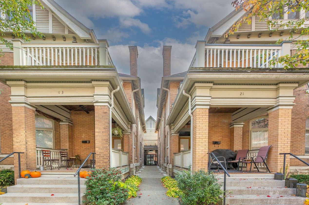 17 3rd Ave, Columbus, OH 43201-3531