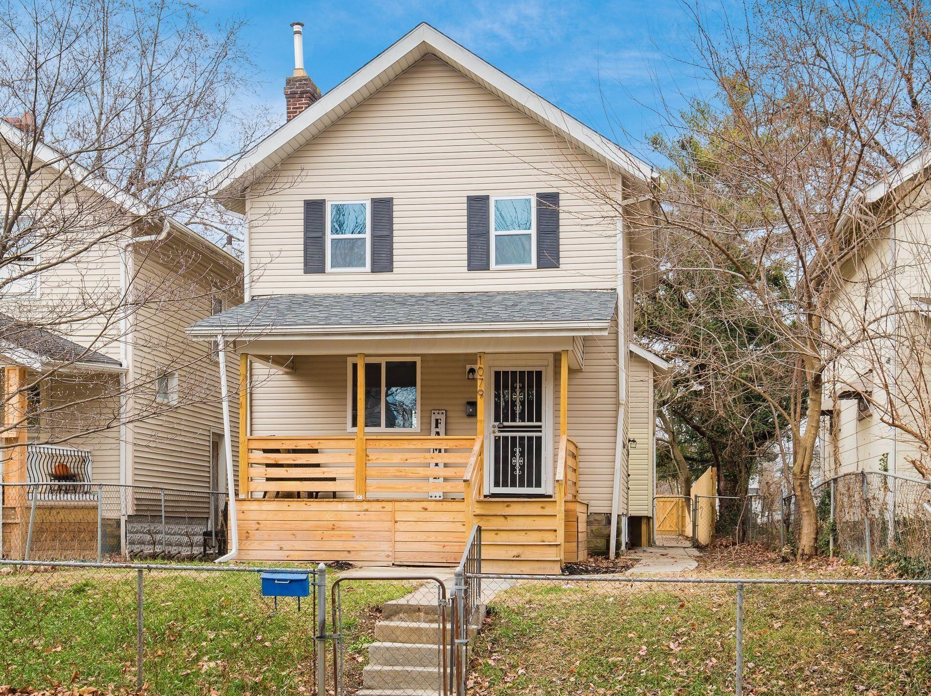 1079 Miller Ave, Columbus, OH 43206-1737