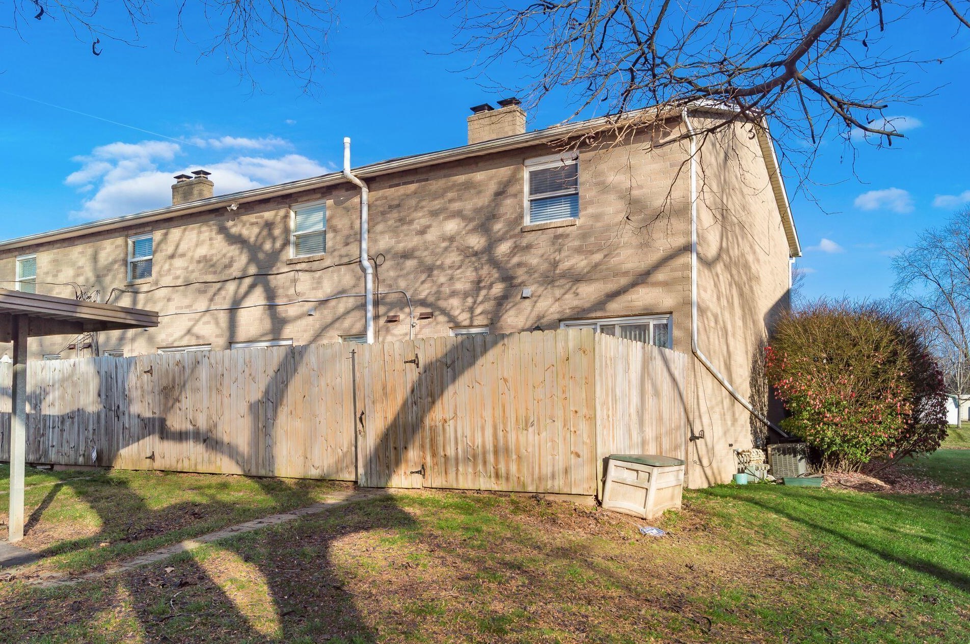 3503 Sunset Dr, Columbus OH 43221-1715 exterior