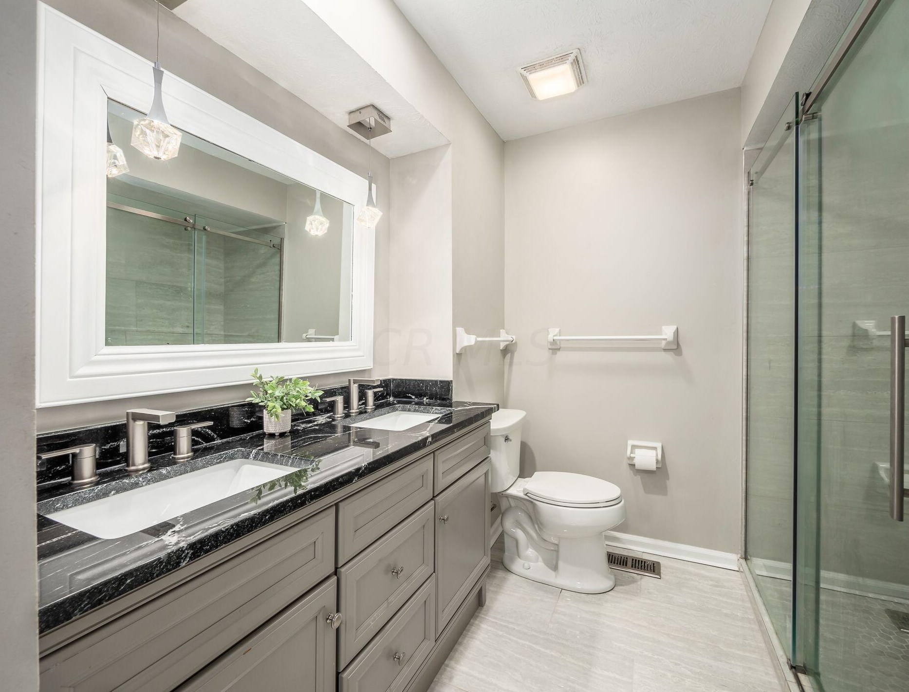 3503 Sunset Dr, Columbus OH 43221-1715 exterior