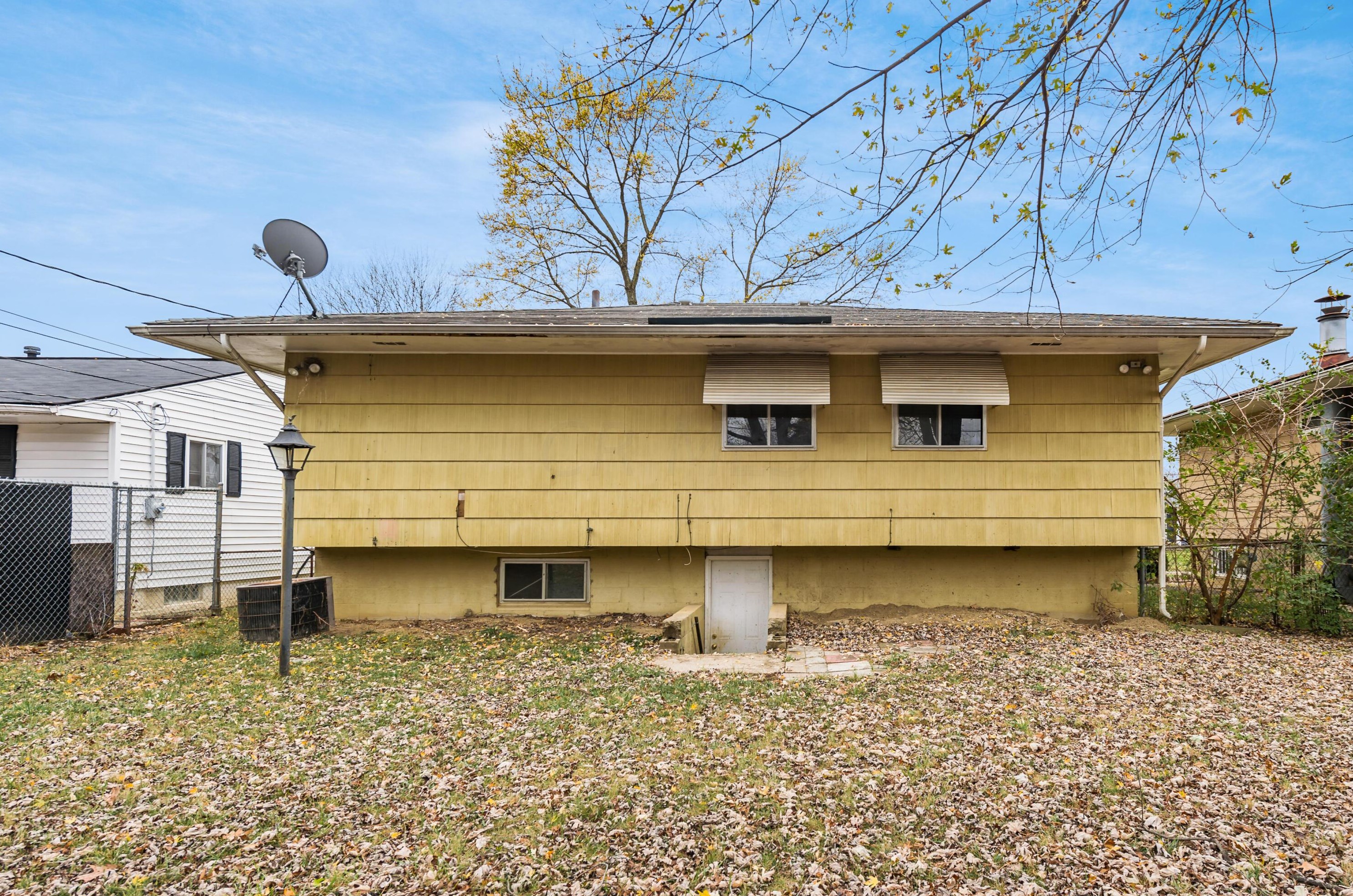 1866 Pannell Ave, Columbus OH 43207-1654 exterior