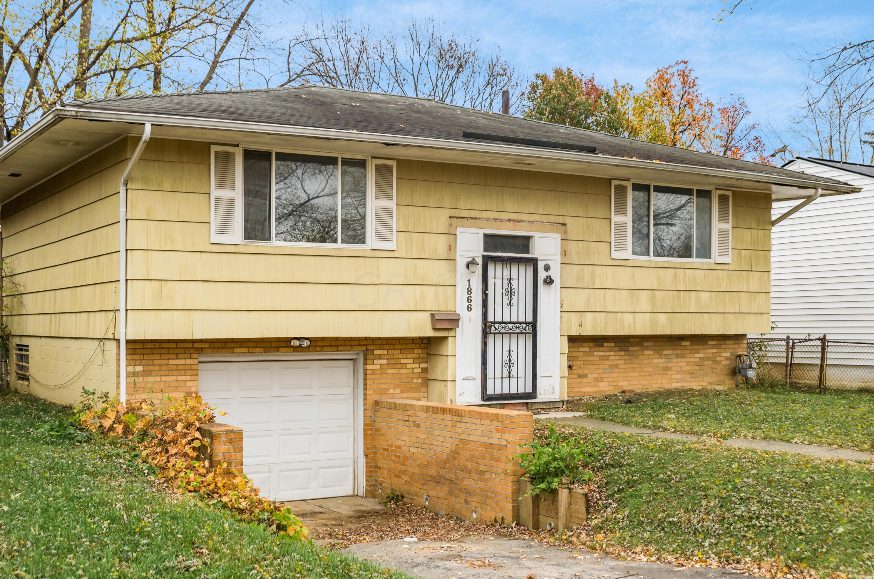 1866 Pannell Ave, Columbus, OH 43207-1654