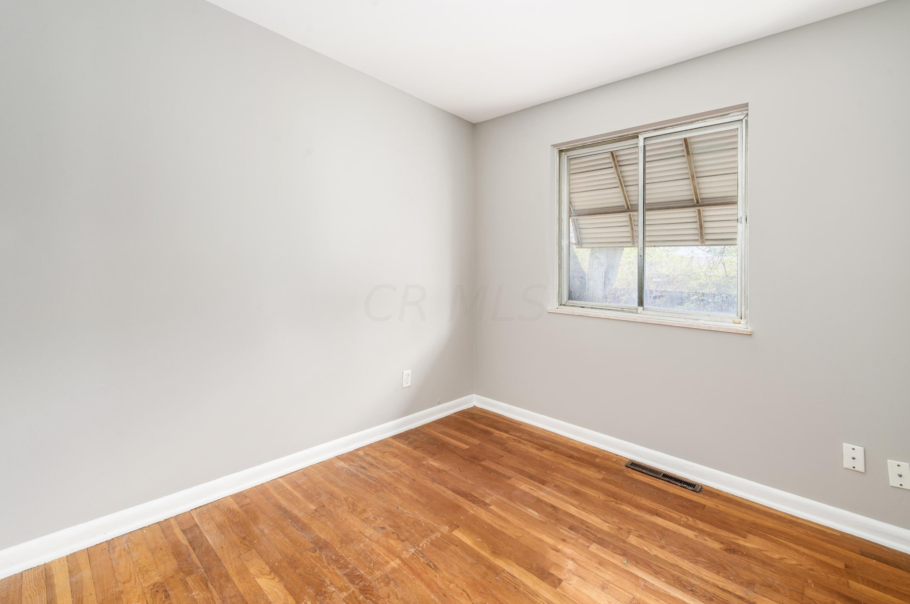 1866 Pannell Ave, Columbus OH 43207-1654 exterior