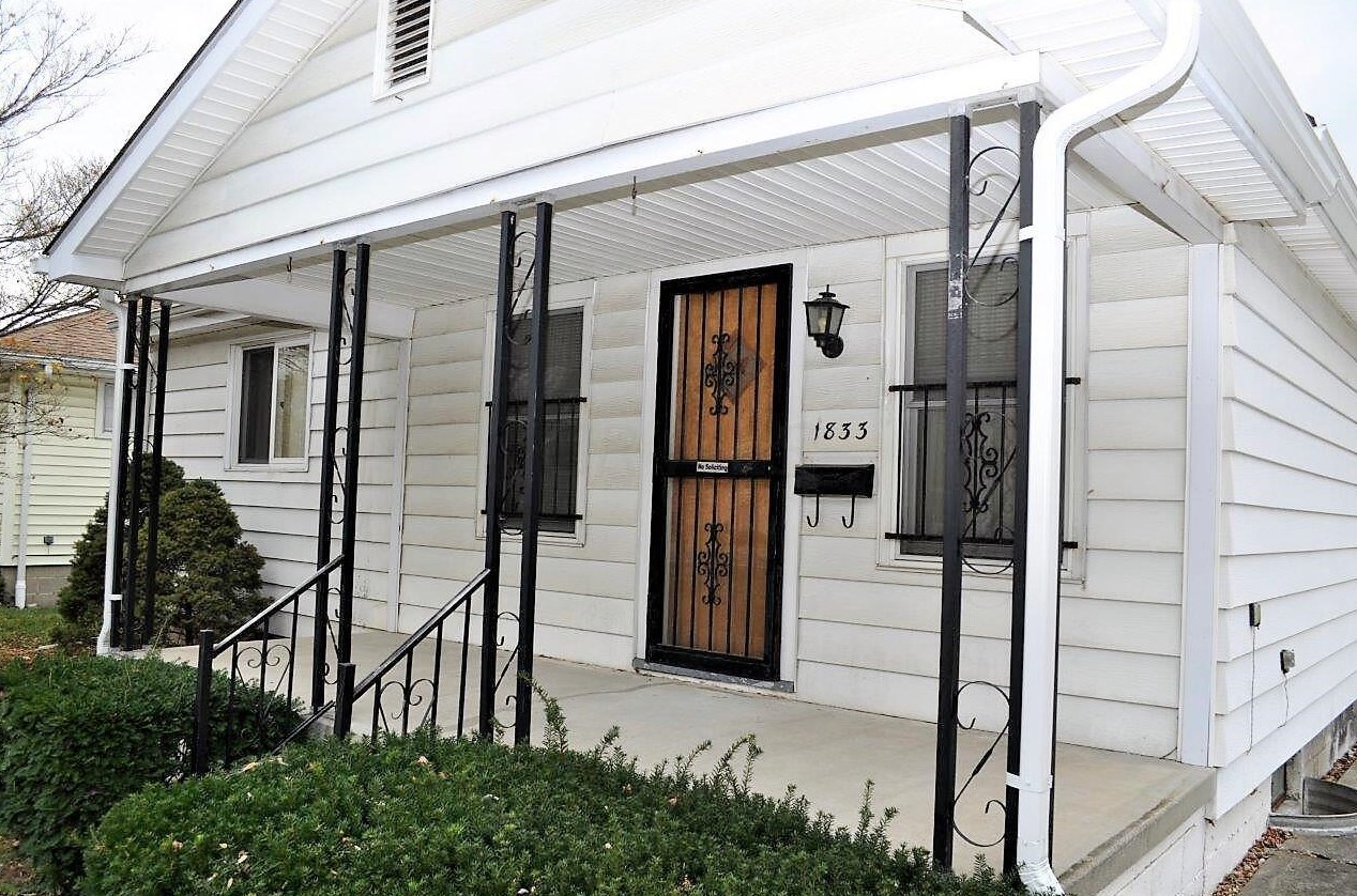 1833 Elmore Ave, Columbus, OH 43224-2841