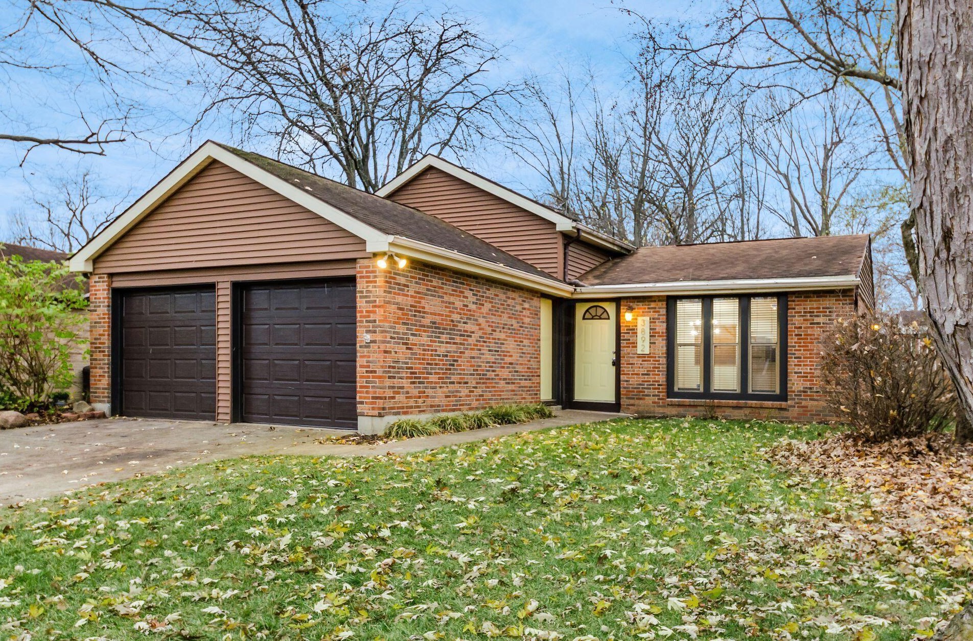 3892 Quail Hollow Dr, Columbus, OH 43228-9683