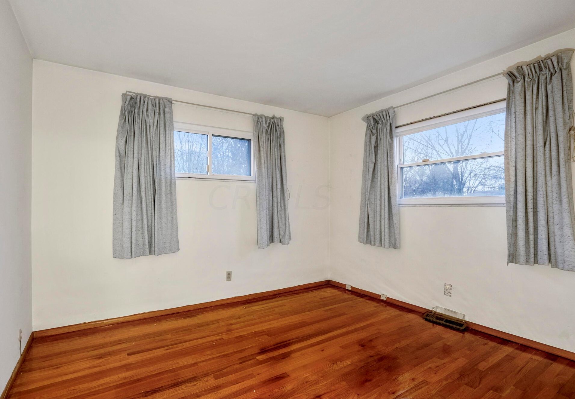 1835 Stetson Rd, Columbus OH 43232-2837 exterior