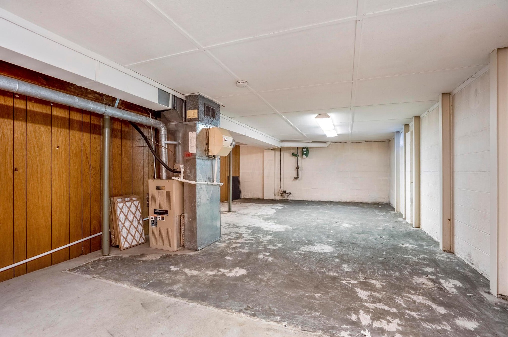 1835 Stetson Rd, Columbus OH 43232-2837 exterior