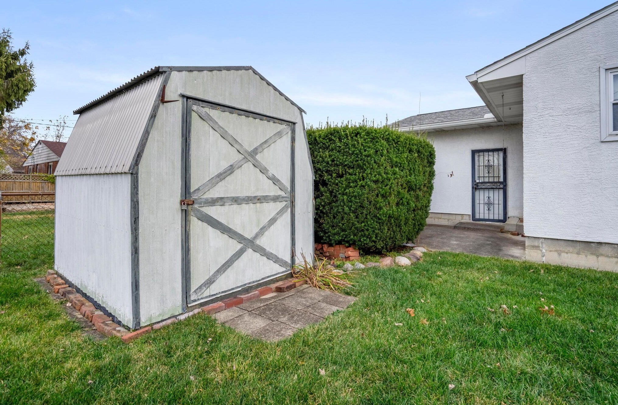 1835 Stetson Rd, Columbus OH 43232-2837 exterior