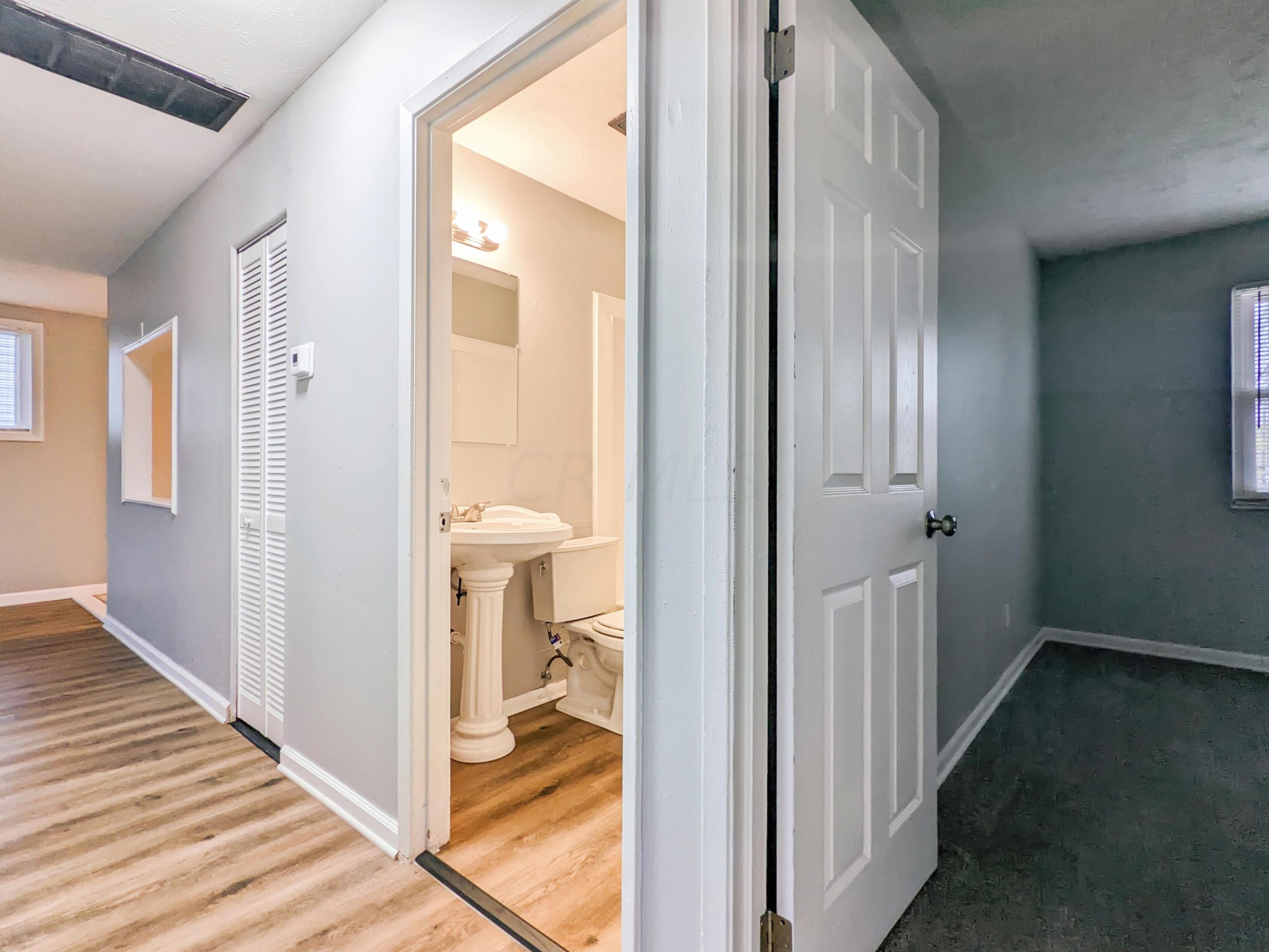 1639 Burley Dr, Columbus OH  43207-2705 exterior