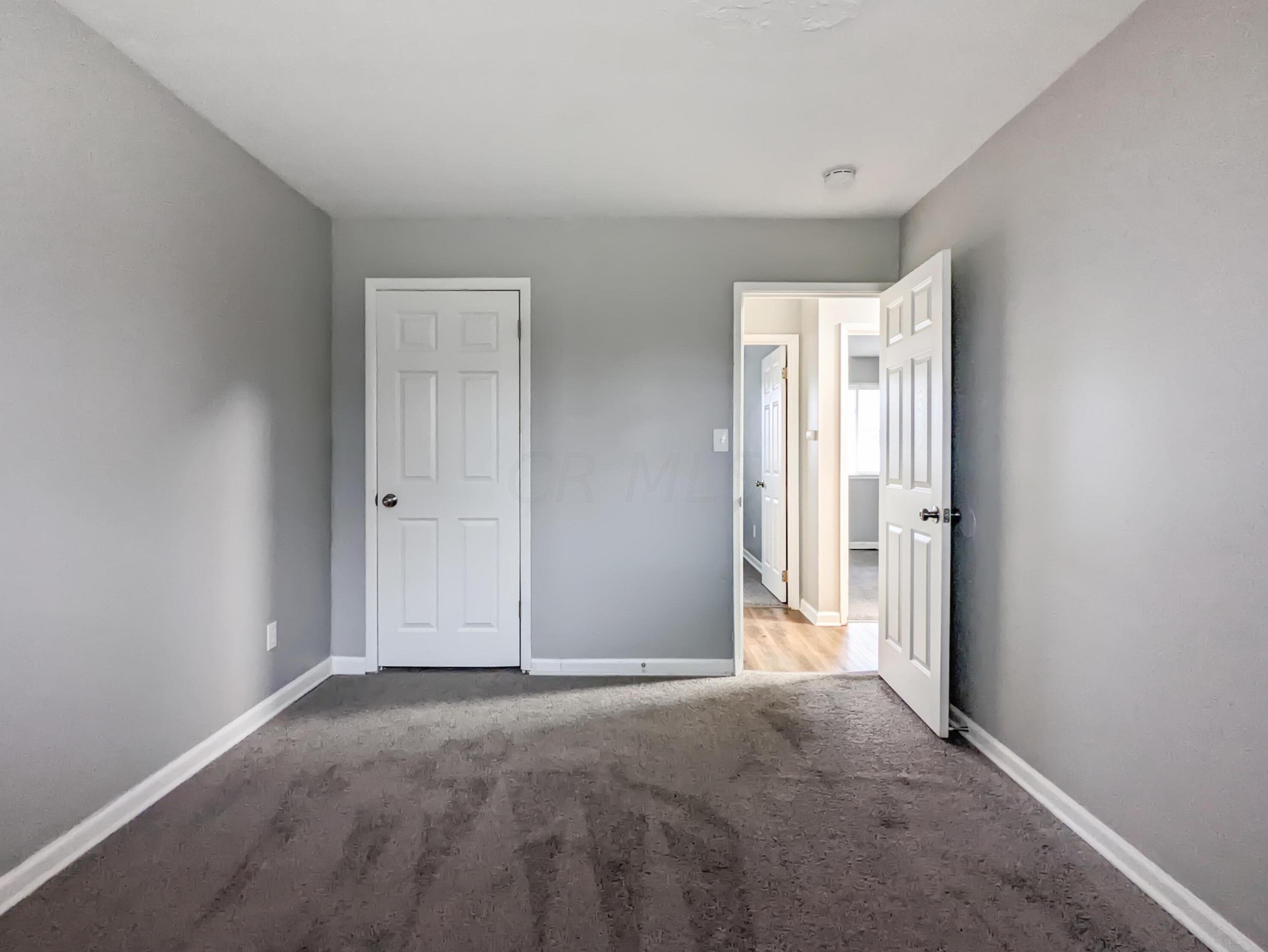 1639 Burley Dr, Columbus OH  43207-2705 exterior