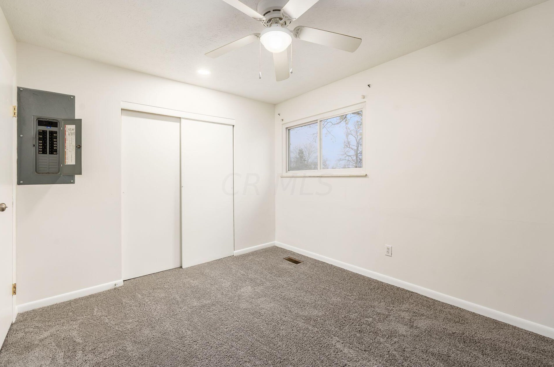 2472 Natchez Dr, Columbus OH 43209-3306 exterior