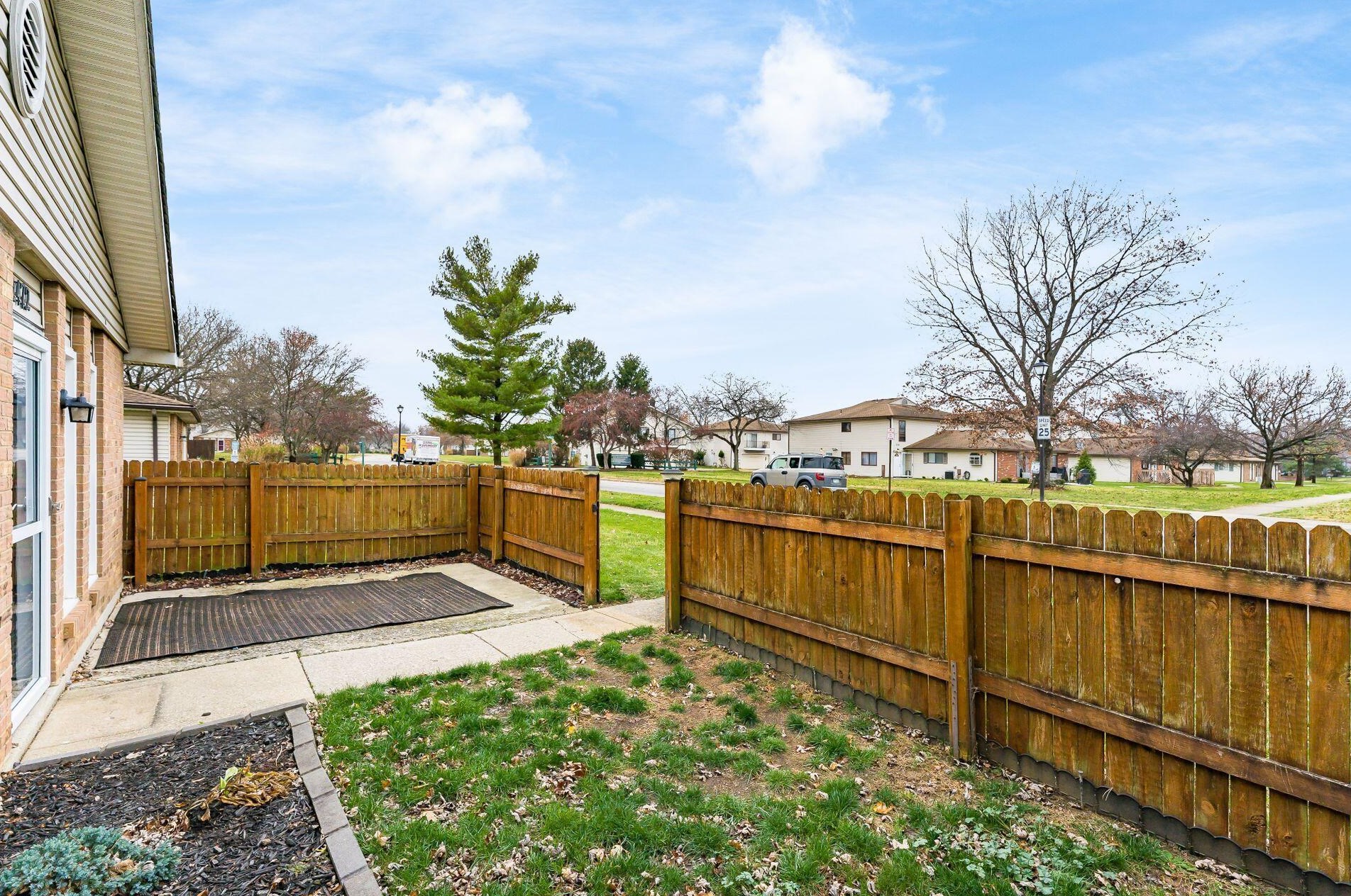 2472 Natchez Dr, Columbus OH 43209-3306 exterior