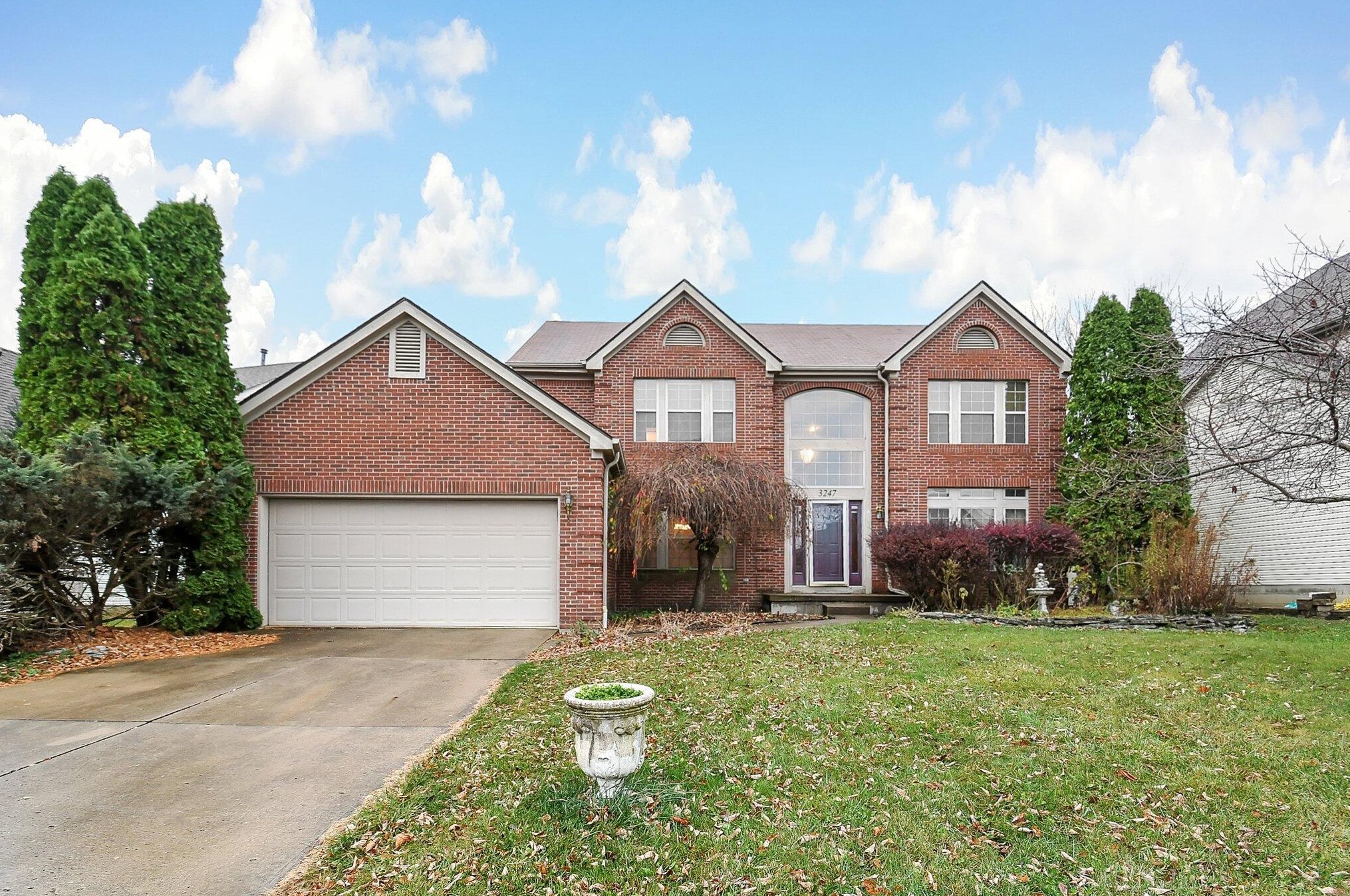 3247 Jacklin Dr, Pickerington, OH 43147-9570