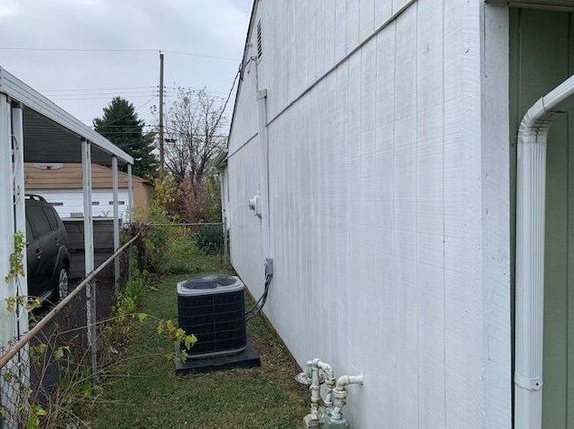 909 Bruckner Rd, Columbus OH  43207-3953 exterior