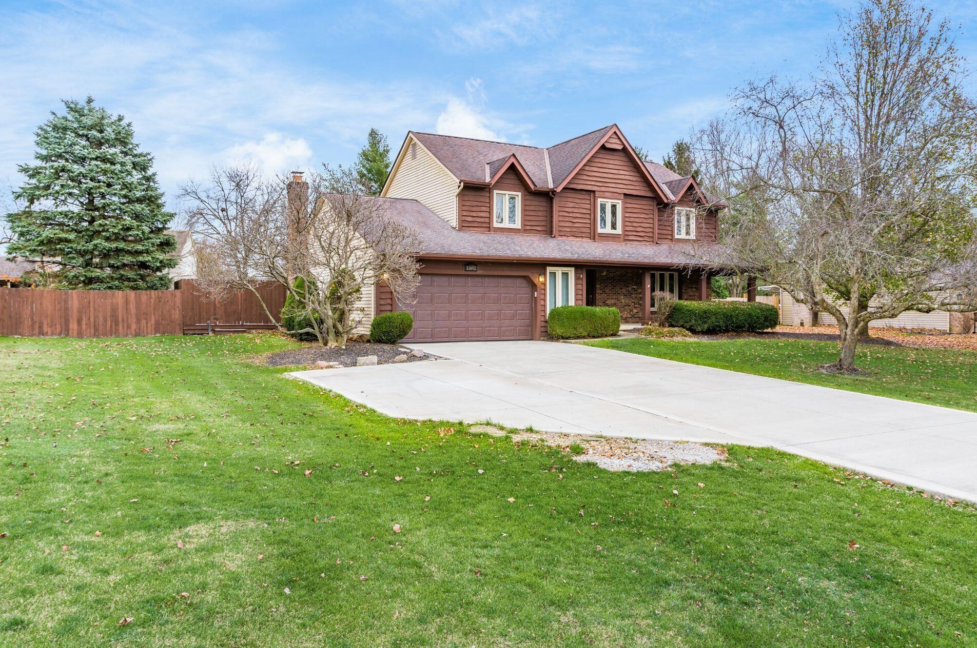 11692 Stonecreek Dr, Pickerington, OH 43147-9671