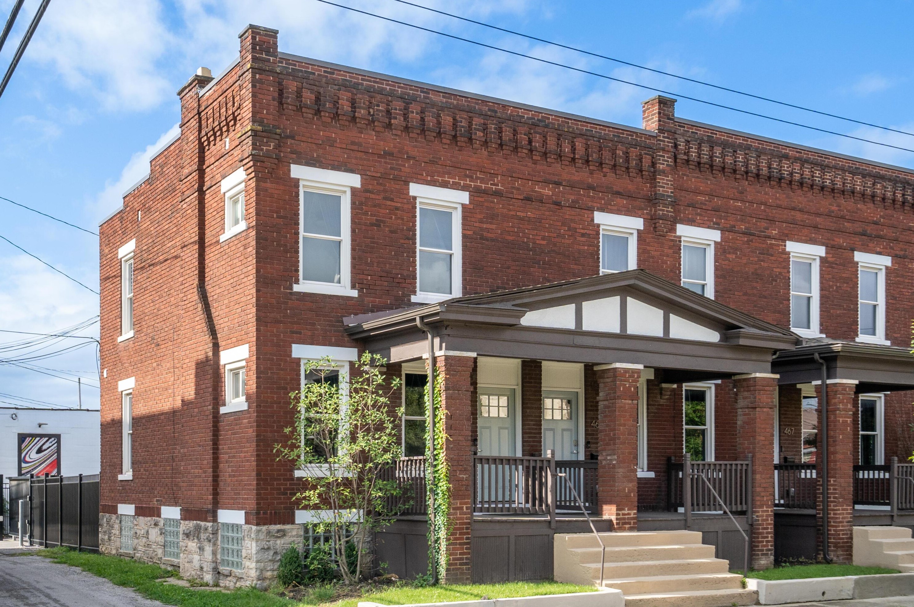 471 Gates St, Columbus OH  43206-2887 exterior