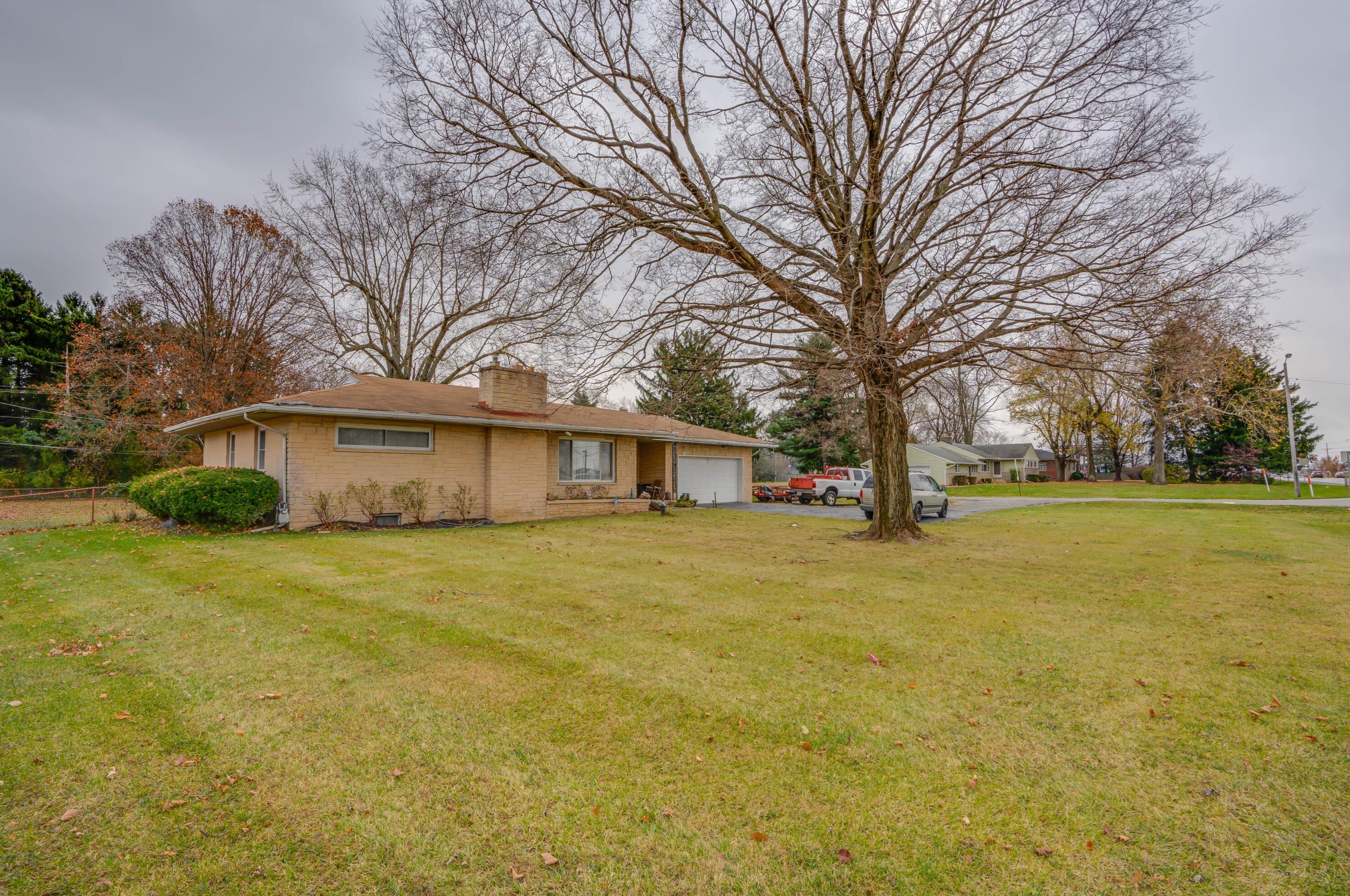 3604 Hamilton Rd, Columbus, OH 43232-5637