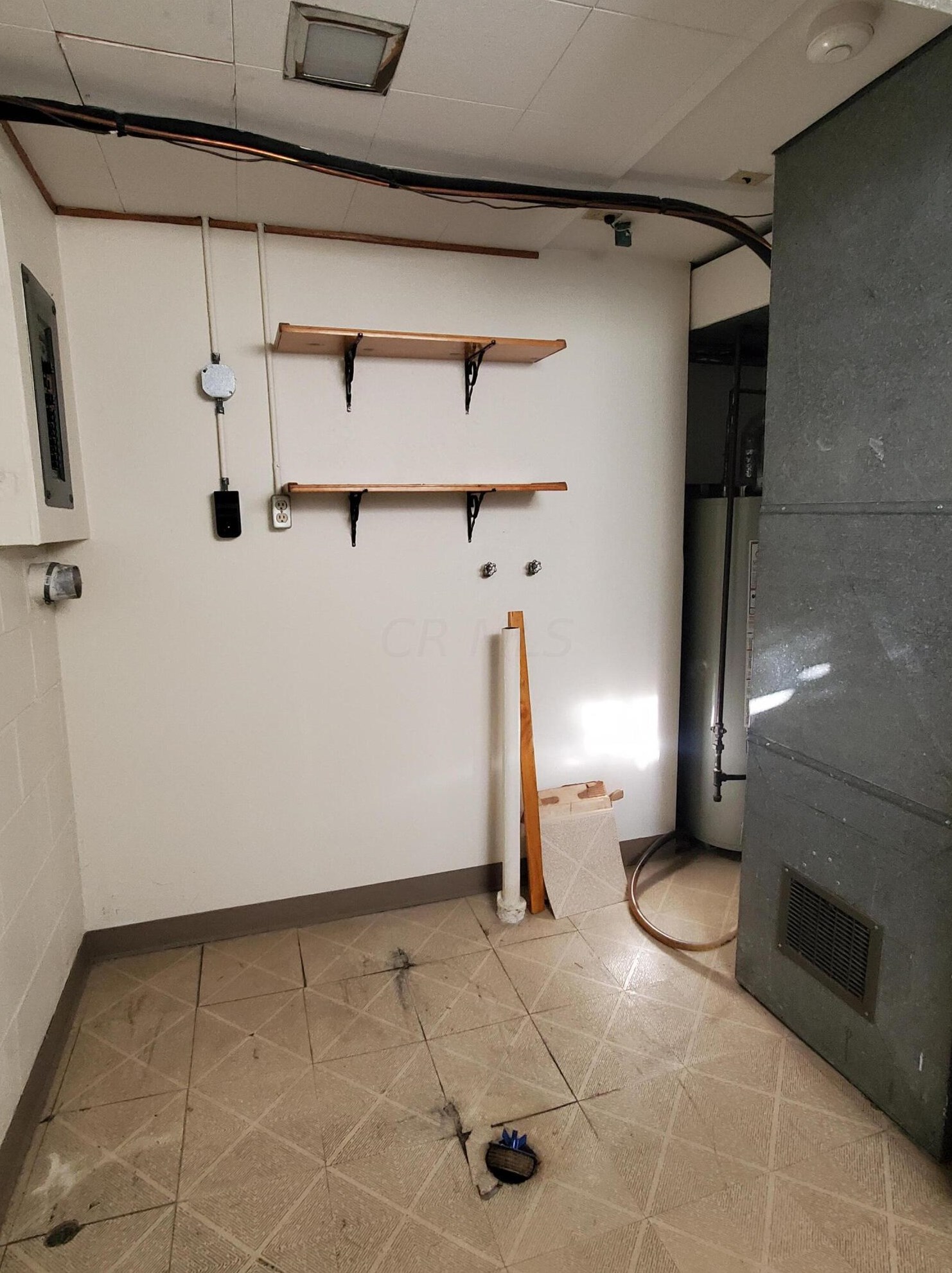 855 Harwood Dr, Columbus OH 43228-2958 exterior