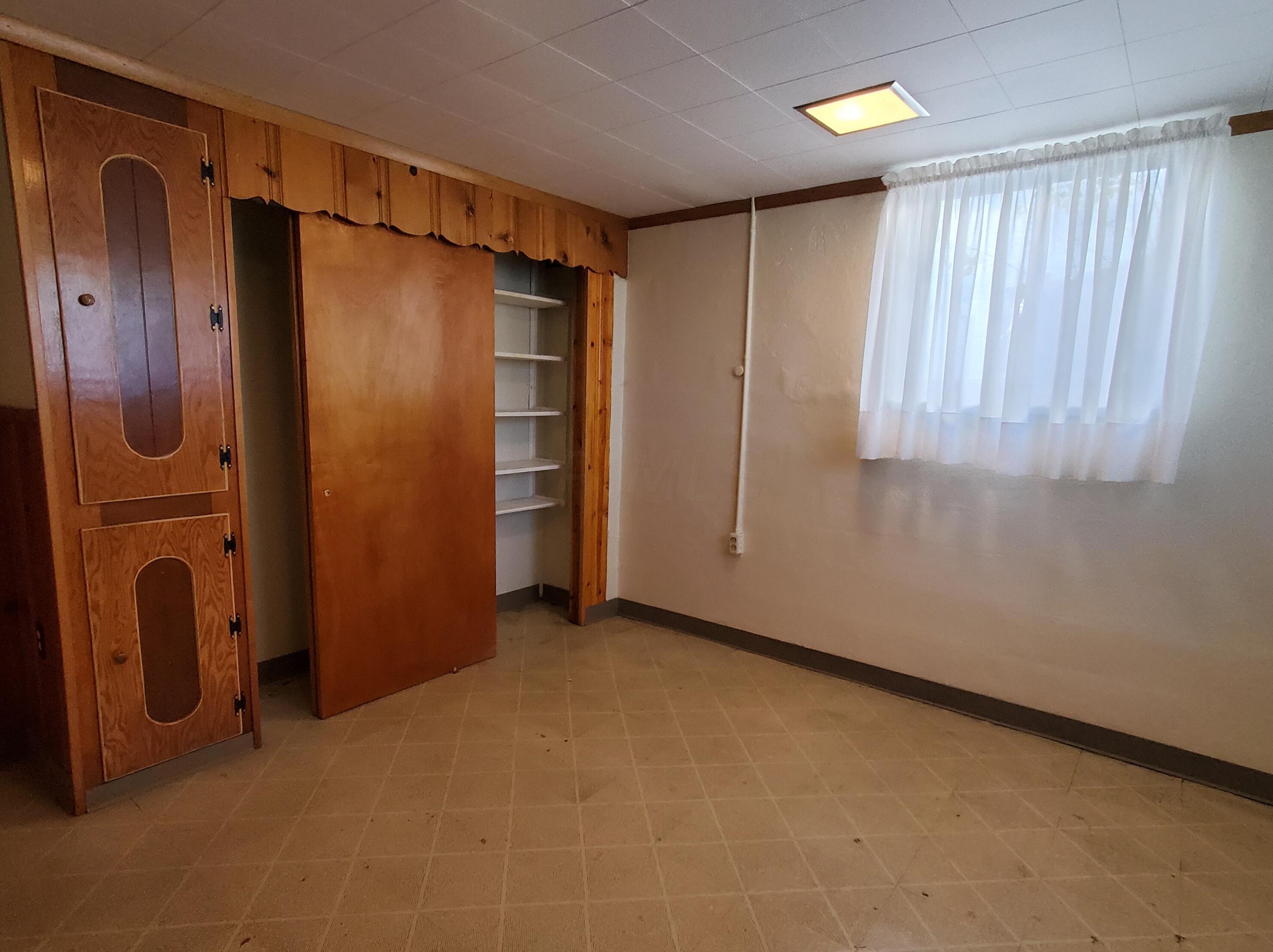 855 Harwood Dr, Columbus OH 43228-2958 exterior