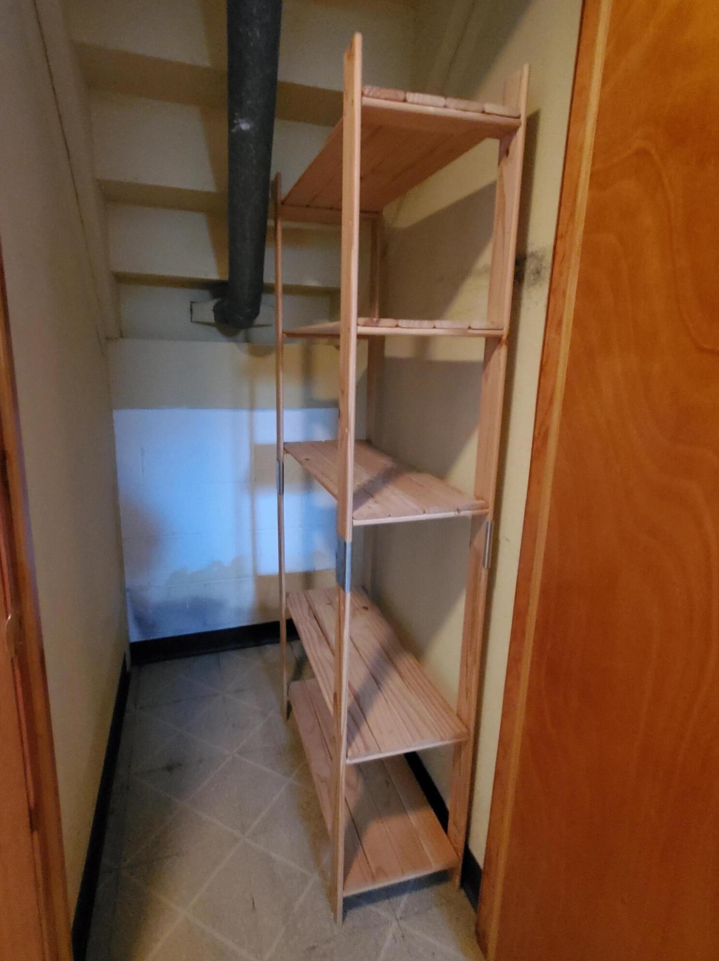 855 Harwood Dr, Columbus OH 43228-2958 exterior