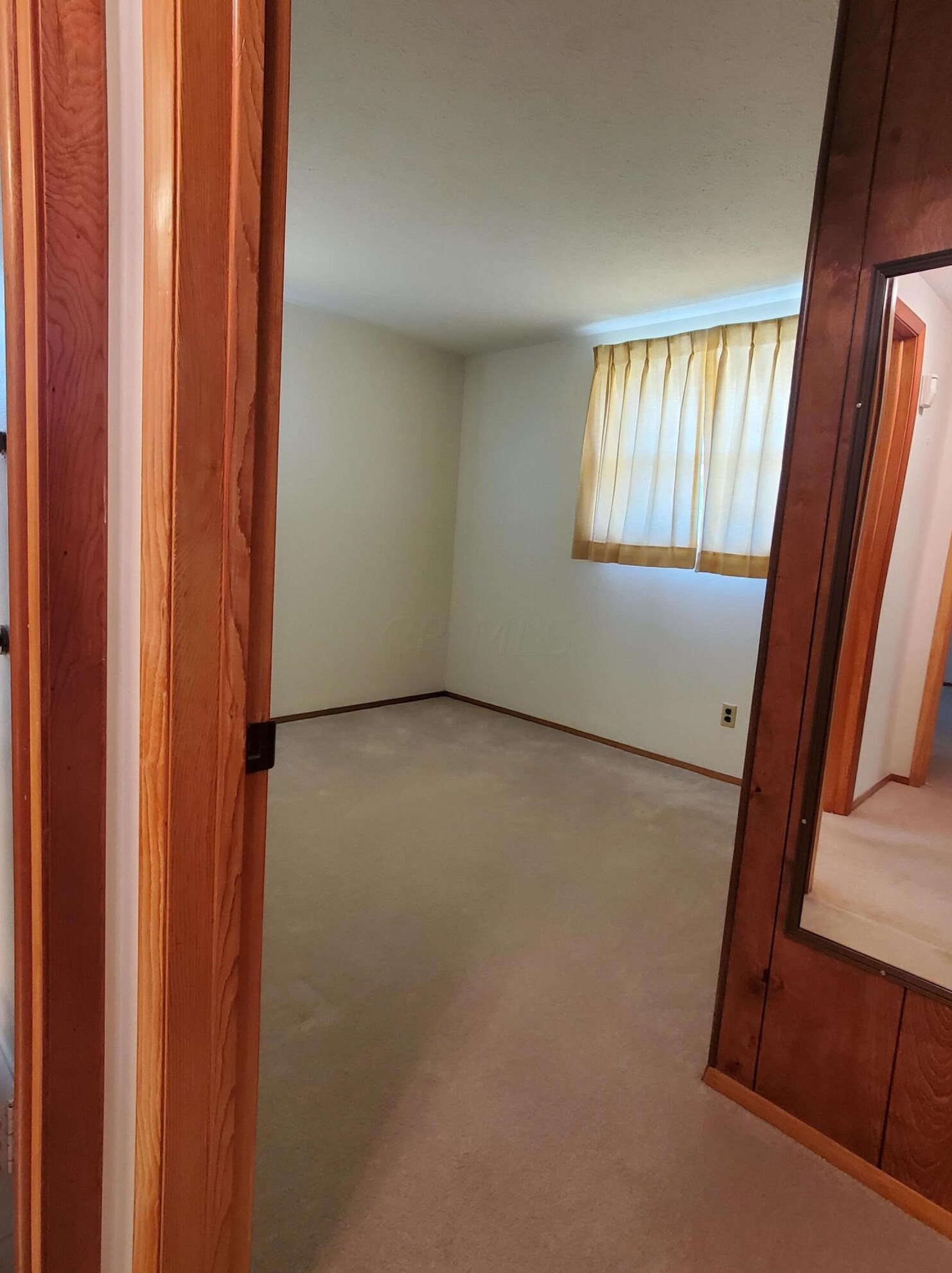 855 Harwood Dr, Columbus OH 43228-2958 exterior