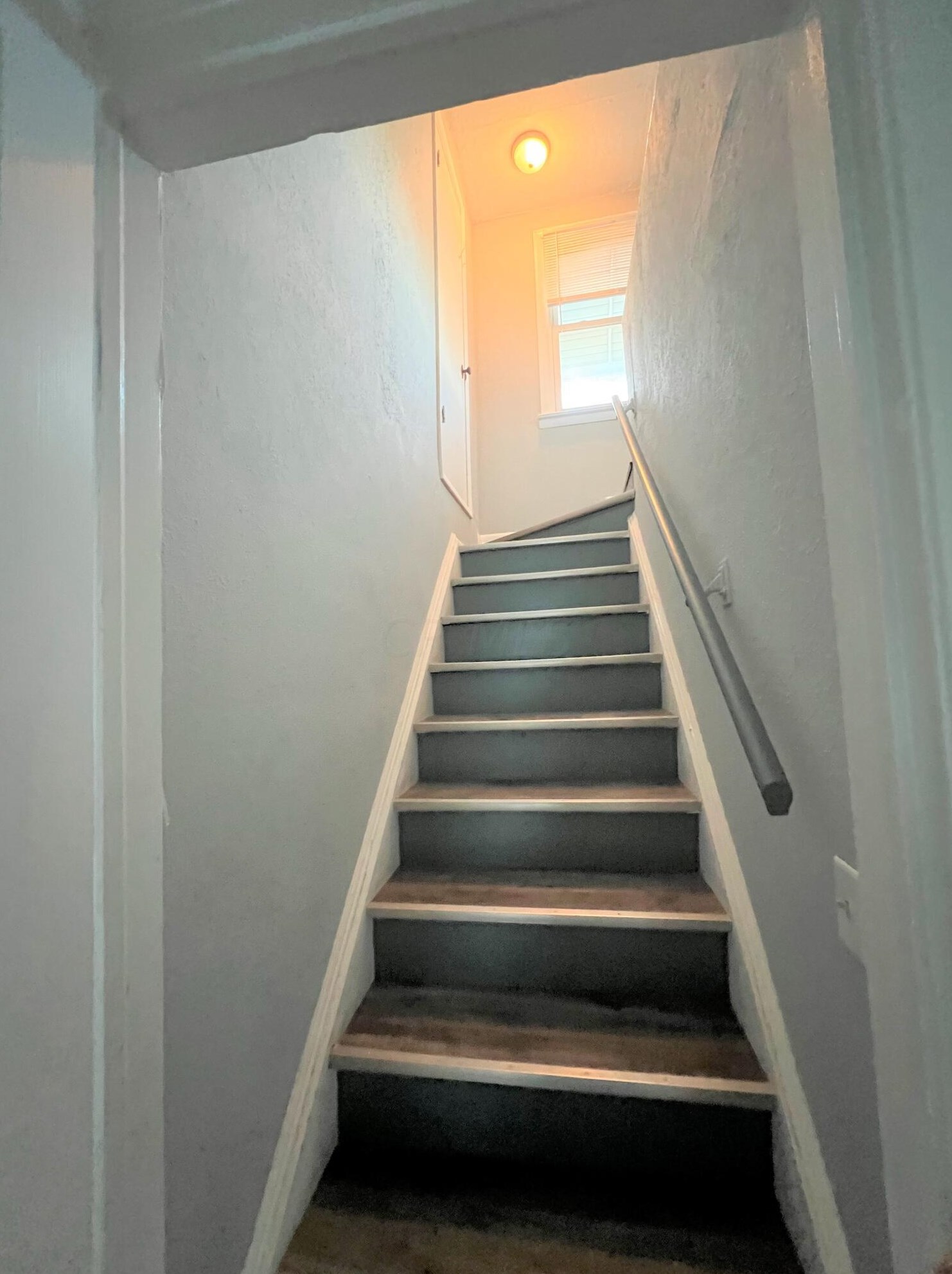 2162 Mound St, Columbus OH 43223-2051 exterior