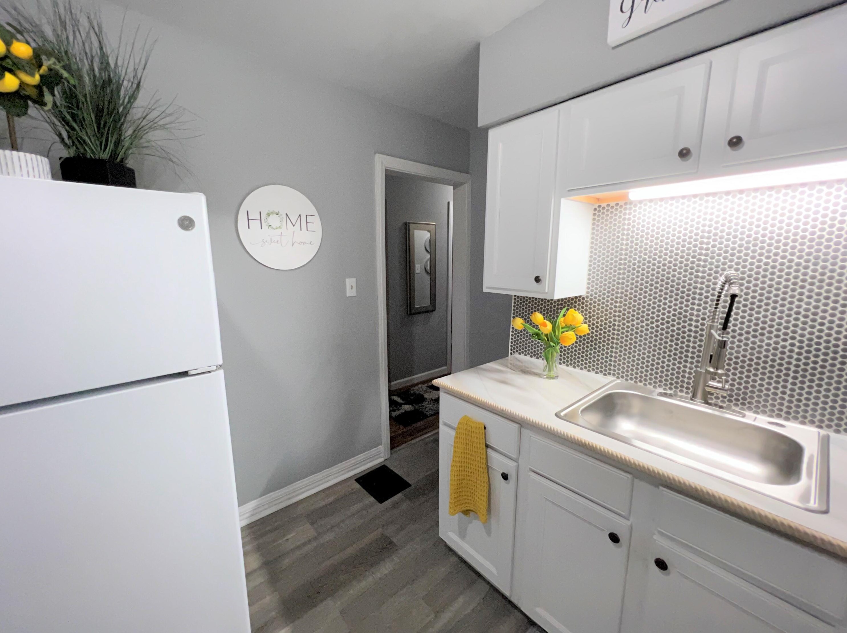 2162 Mound St, Columbus OH 43223-2051 exterior