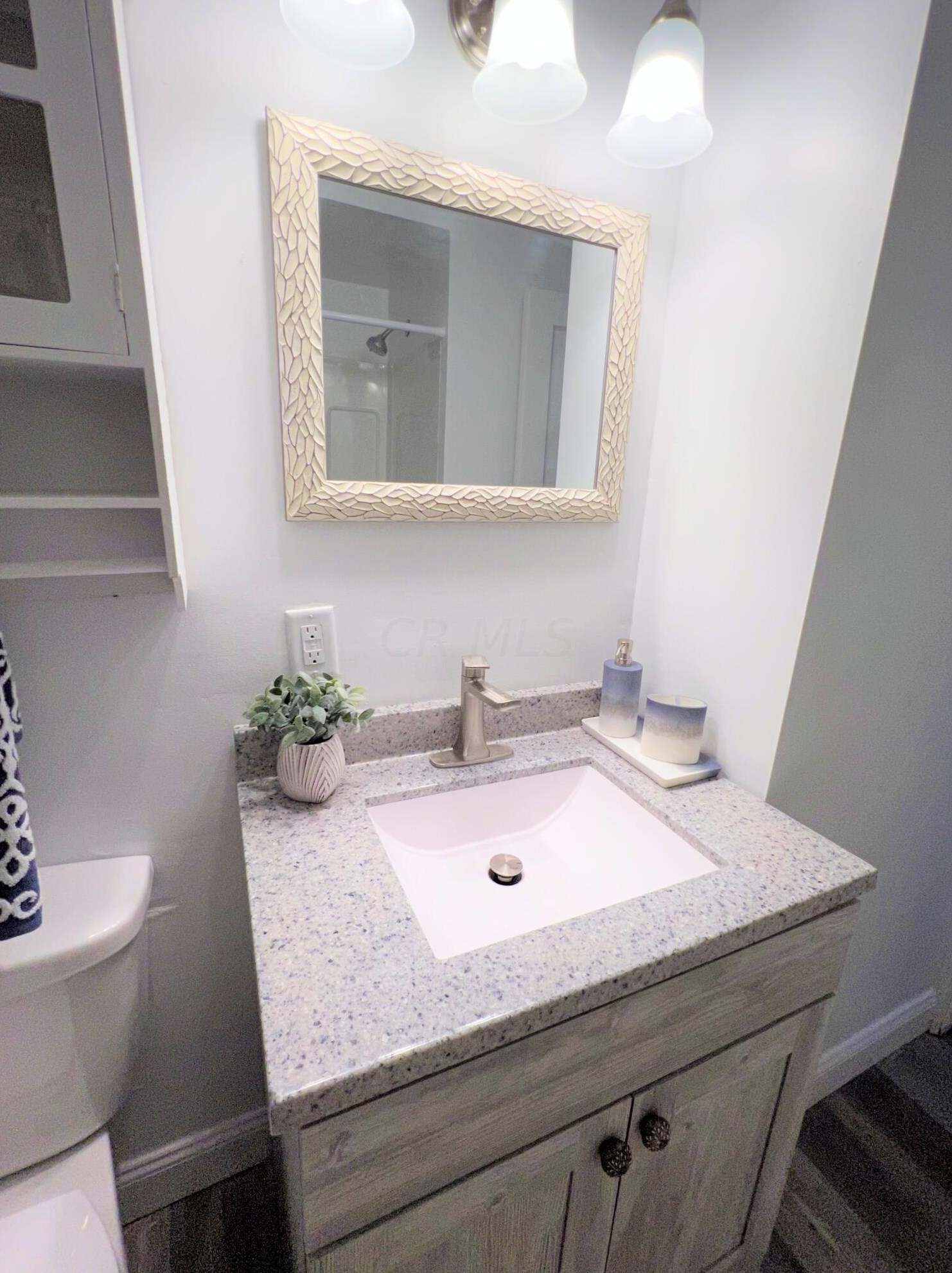 2162 Mound St, Columbus OH 43223-2051 exterior