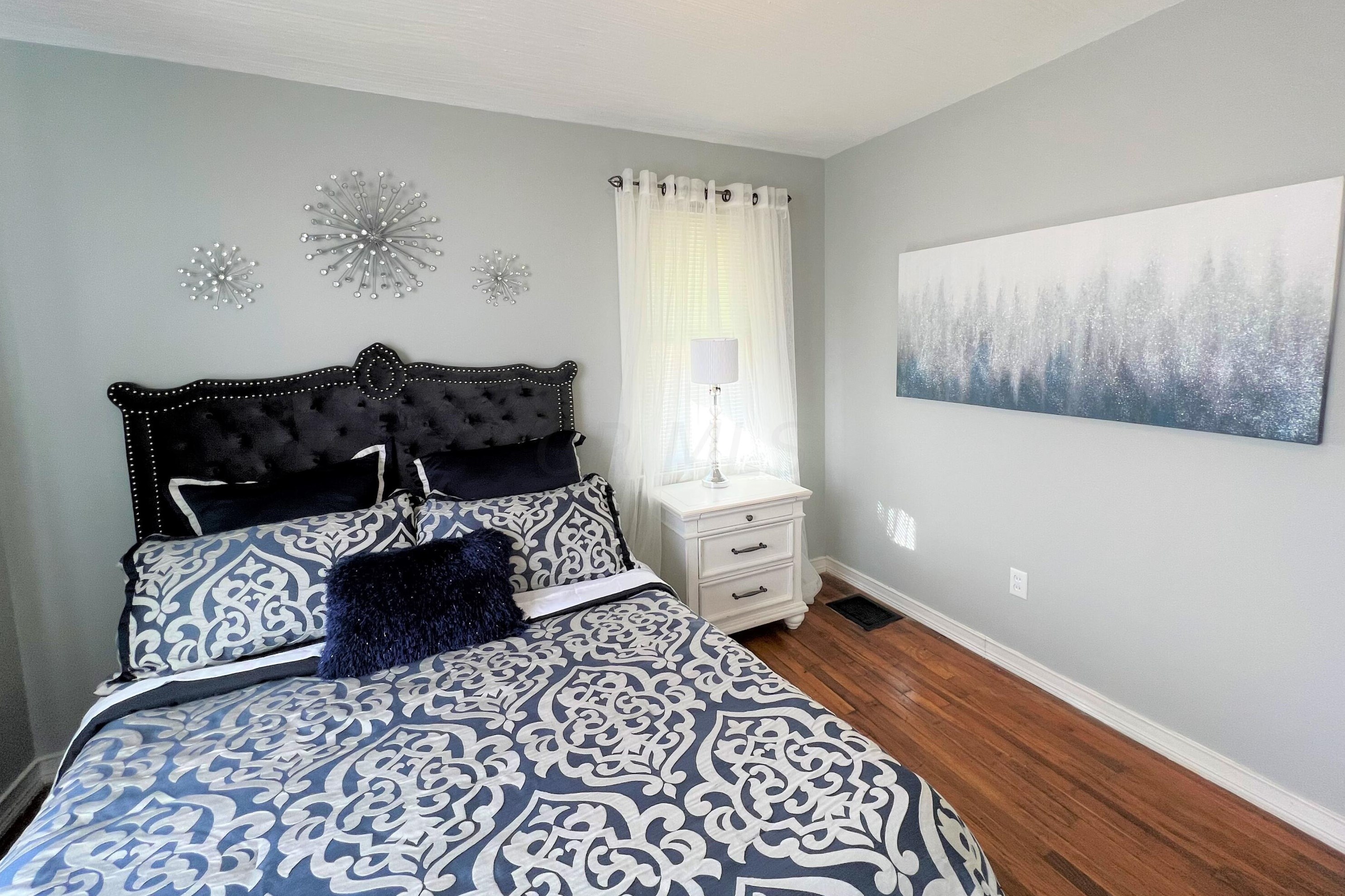 2162 Mound St, Columbus OH 43223-2051 exterior