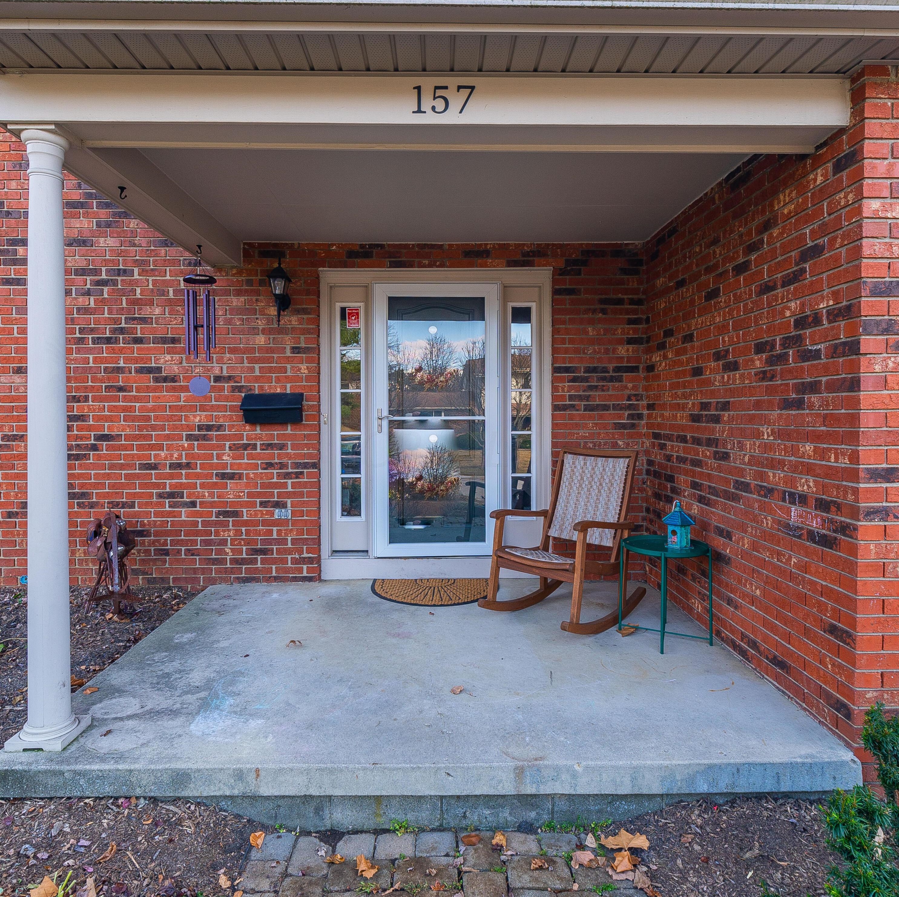 157 Greenglade Ave, Sharon Township, OH 43085