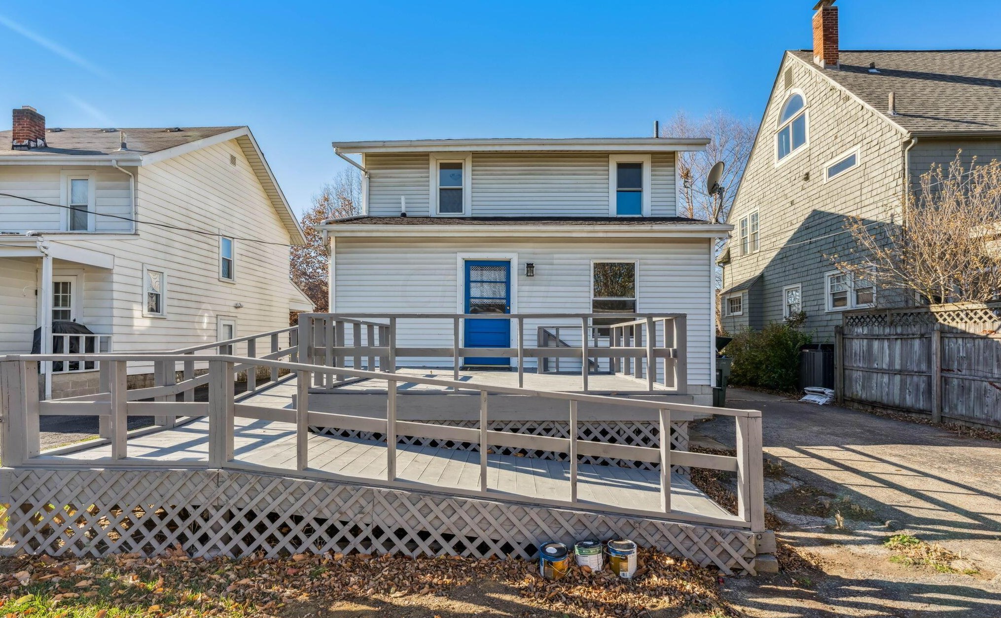 150 Brinker Ave, Columbus OH 43204-1367 exterior