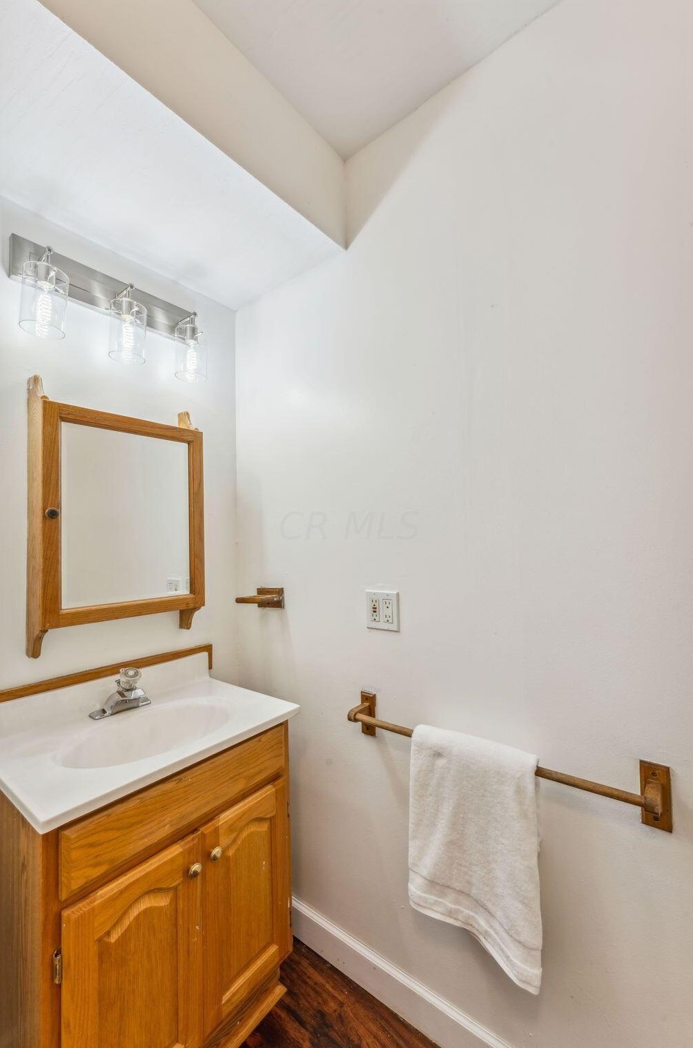 150 Brinker Ave, Columbus OH 43204-1367 exterior