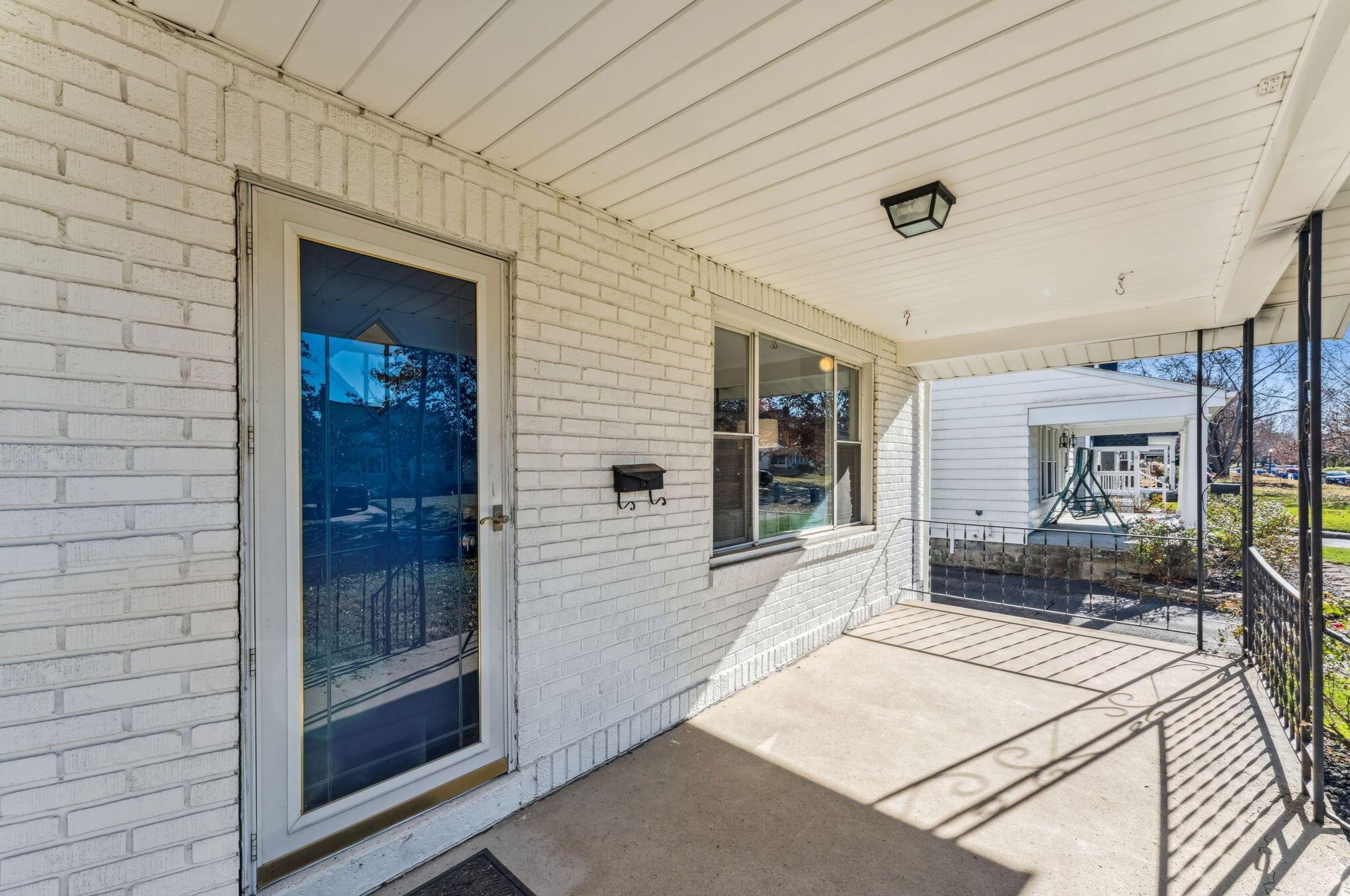 150 Brinker Ave, Columbus, OH 43204-1367