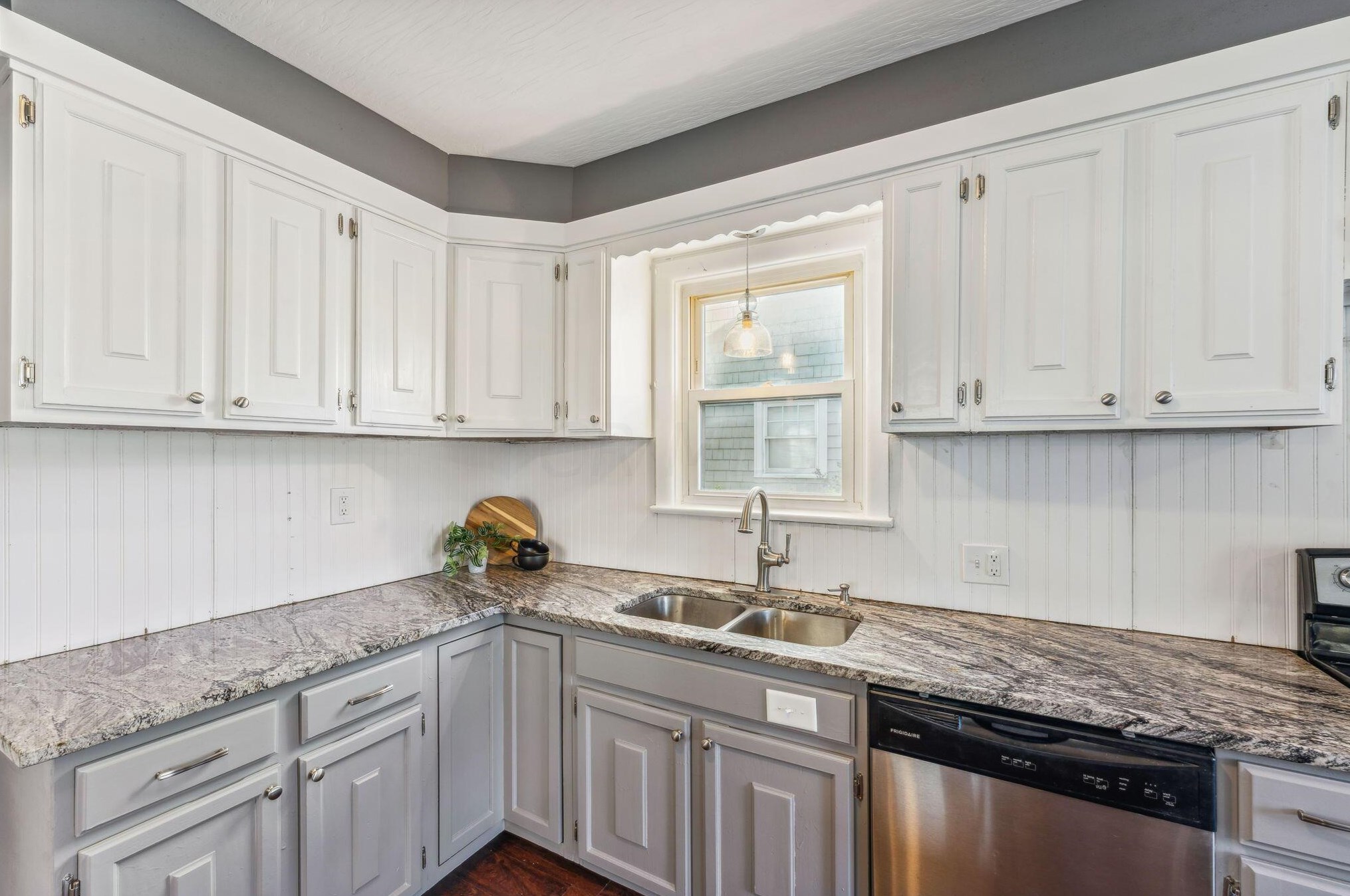 150 Brinker Ave, Columbus OH 43204-1367 exterior