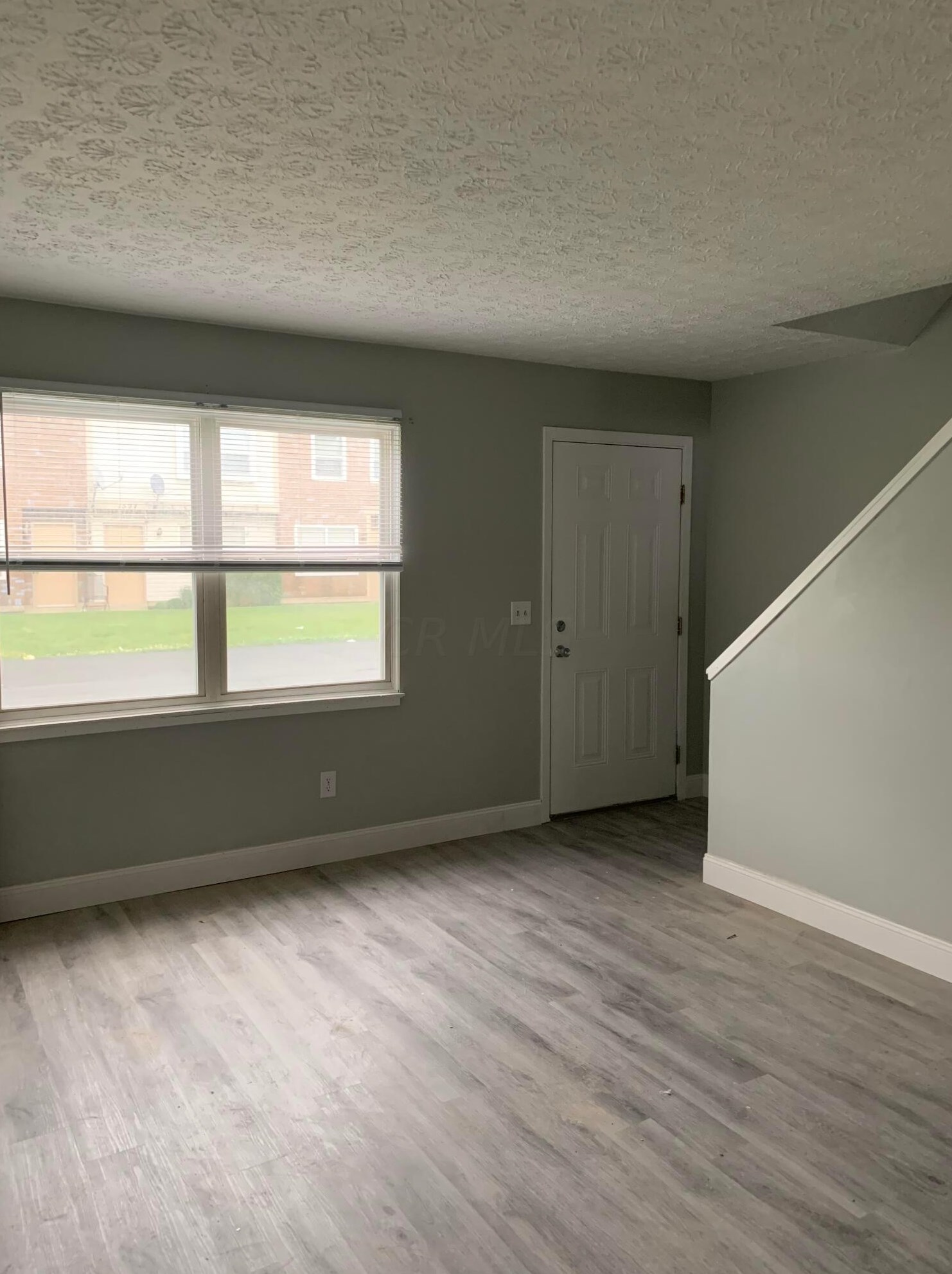 1594-1600 Worthington Row Dr, Columbus, OH 43235-2056