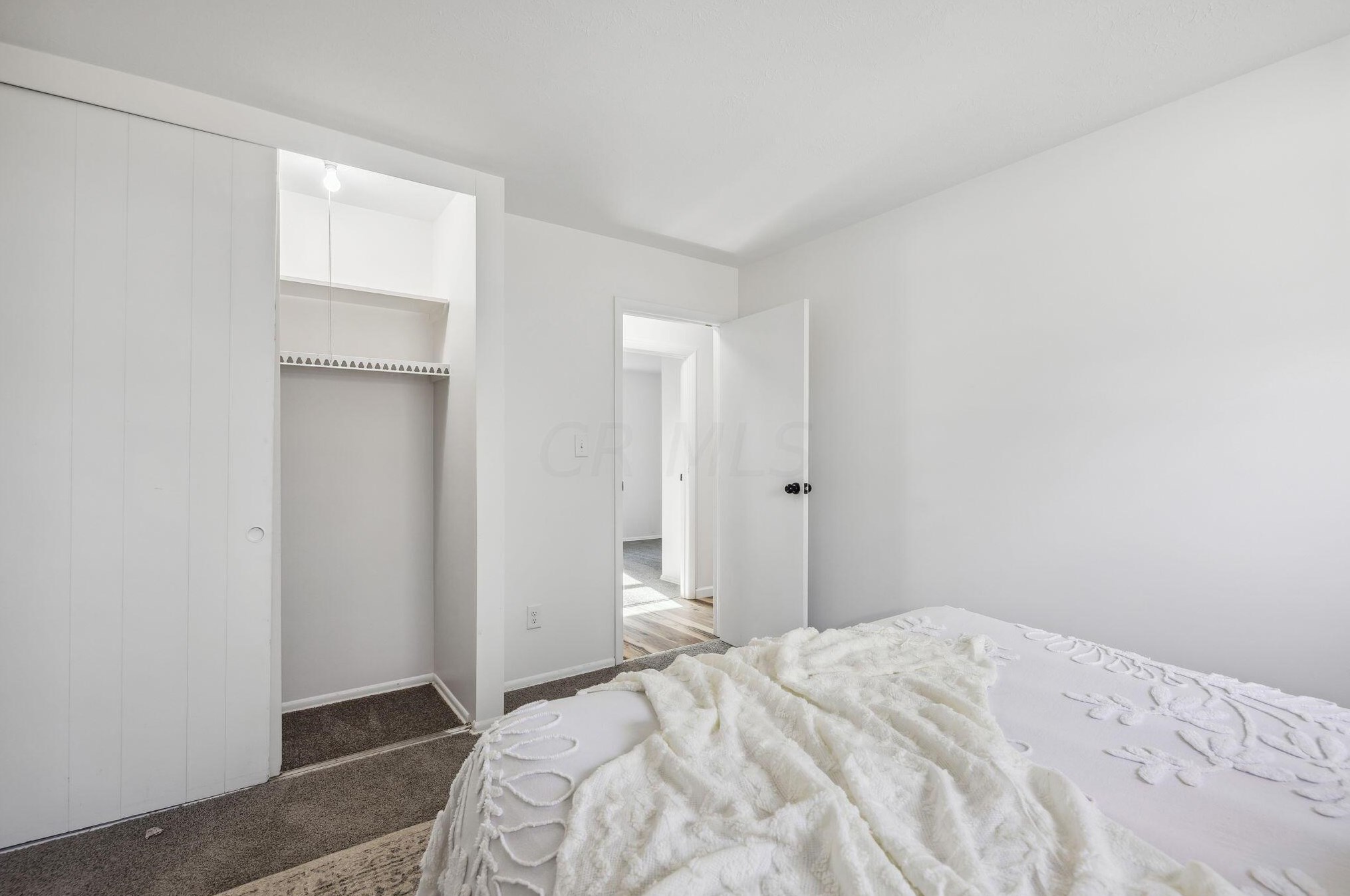 5166 Rutledge Dr, Columbus OH 43232-5853 exterior