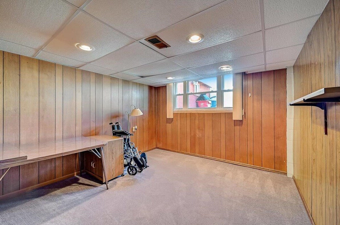 5003 Fishburn St, Columbus OH 43207-5041 exterior