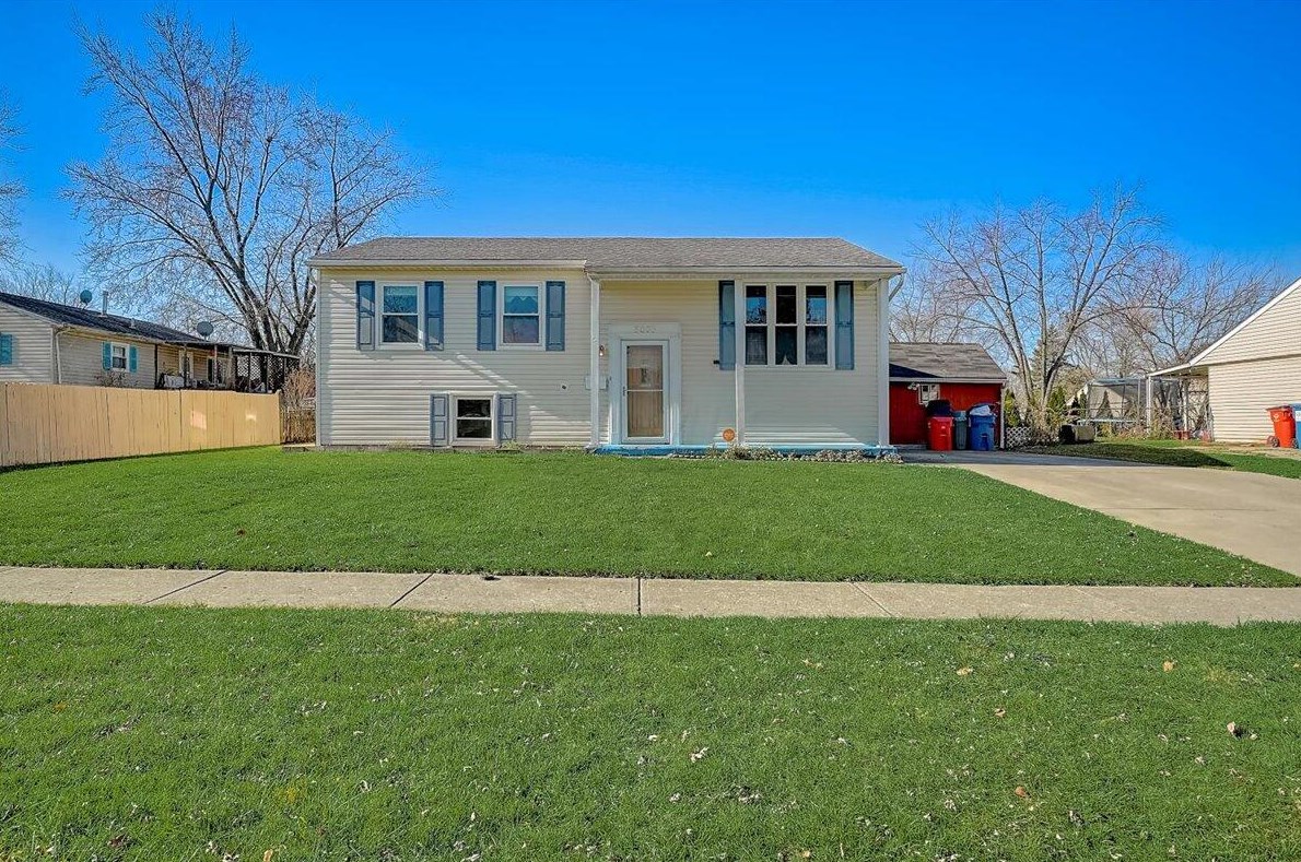 5003 Fishburn St, Columbus, OH 43207-5041