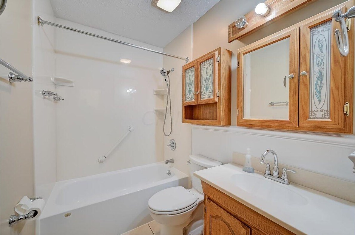 5003 Fishburn St, Columbus OH 43207-5041 exterior