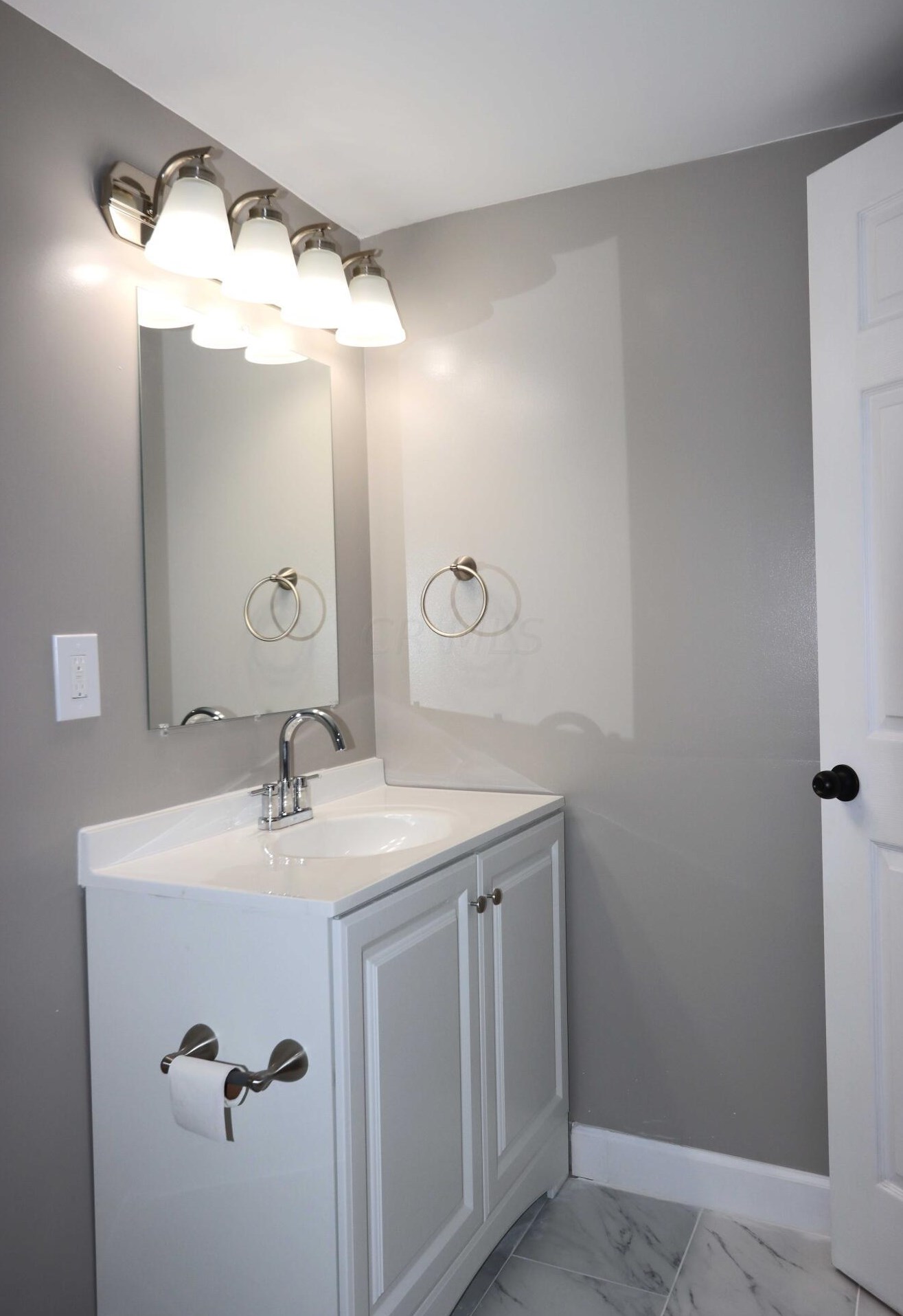 5724 Rachel Ct, Hilliard OH  43026-9619 exterior