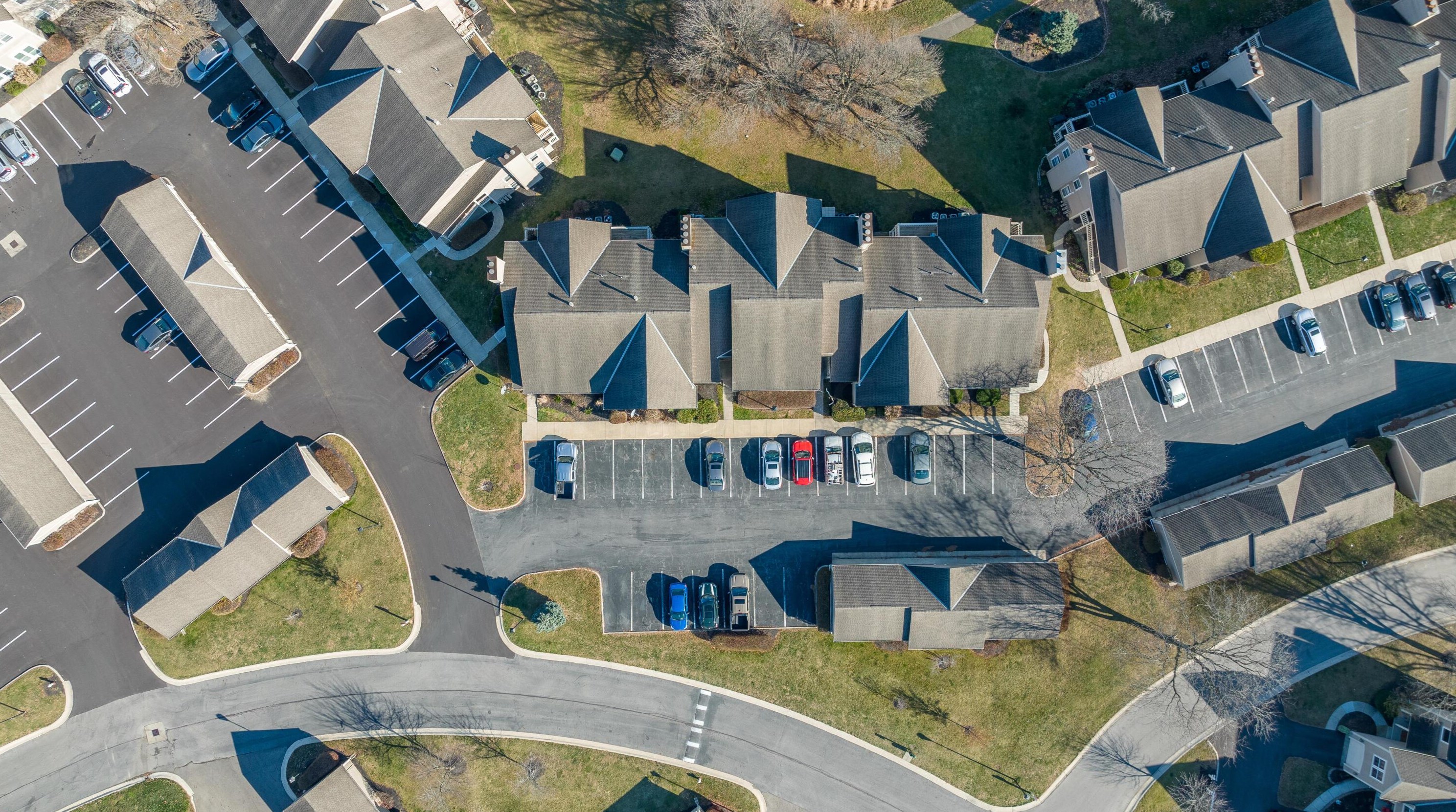 3402 Fishinger Mill Dr, Hilliard OH  43026-9303 exterior