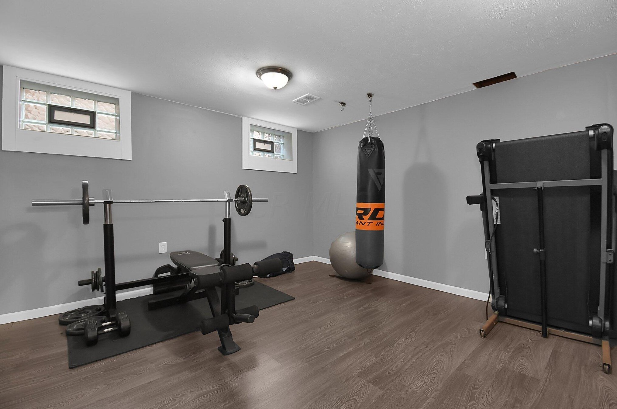 1916 Birkdale Dr, Columbus OH 43232-3062 exterior