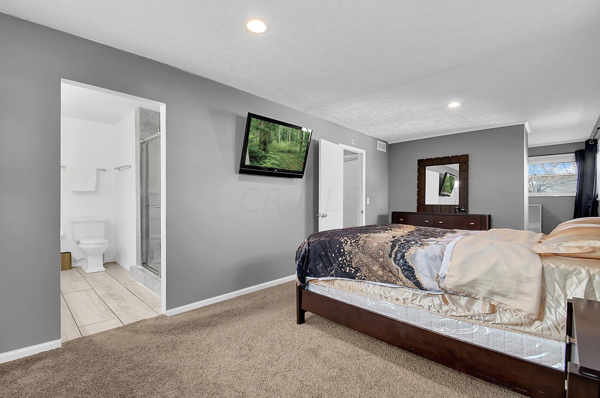 1916 Birkdale Dr, Columbus OH 43232-3062 exterior