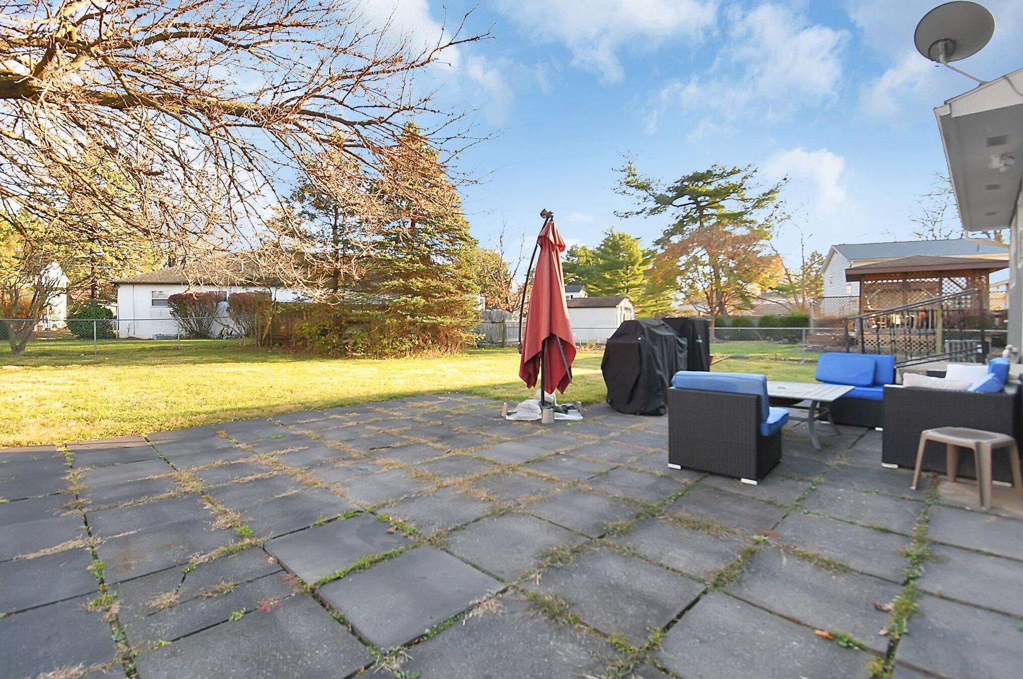 1916 Birkdale Dr, Columbus OH 43232-3062 exterior