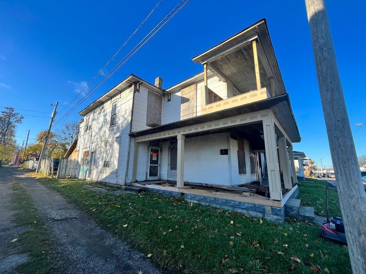 821 W Columbia St, Springfield, OH 45504