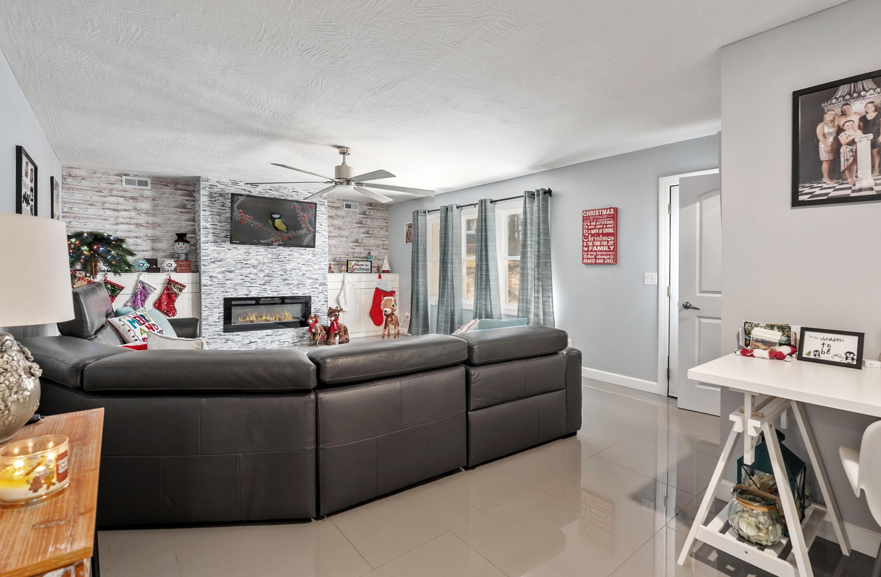 2103 Scenic Dr, Lancaster OH 43130-1163 exterior