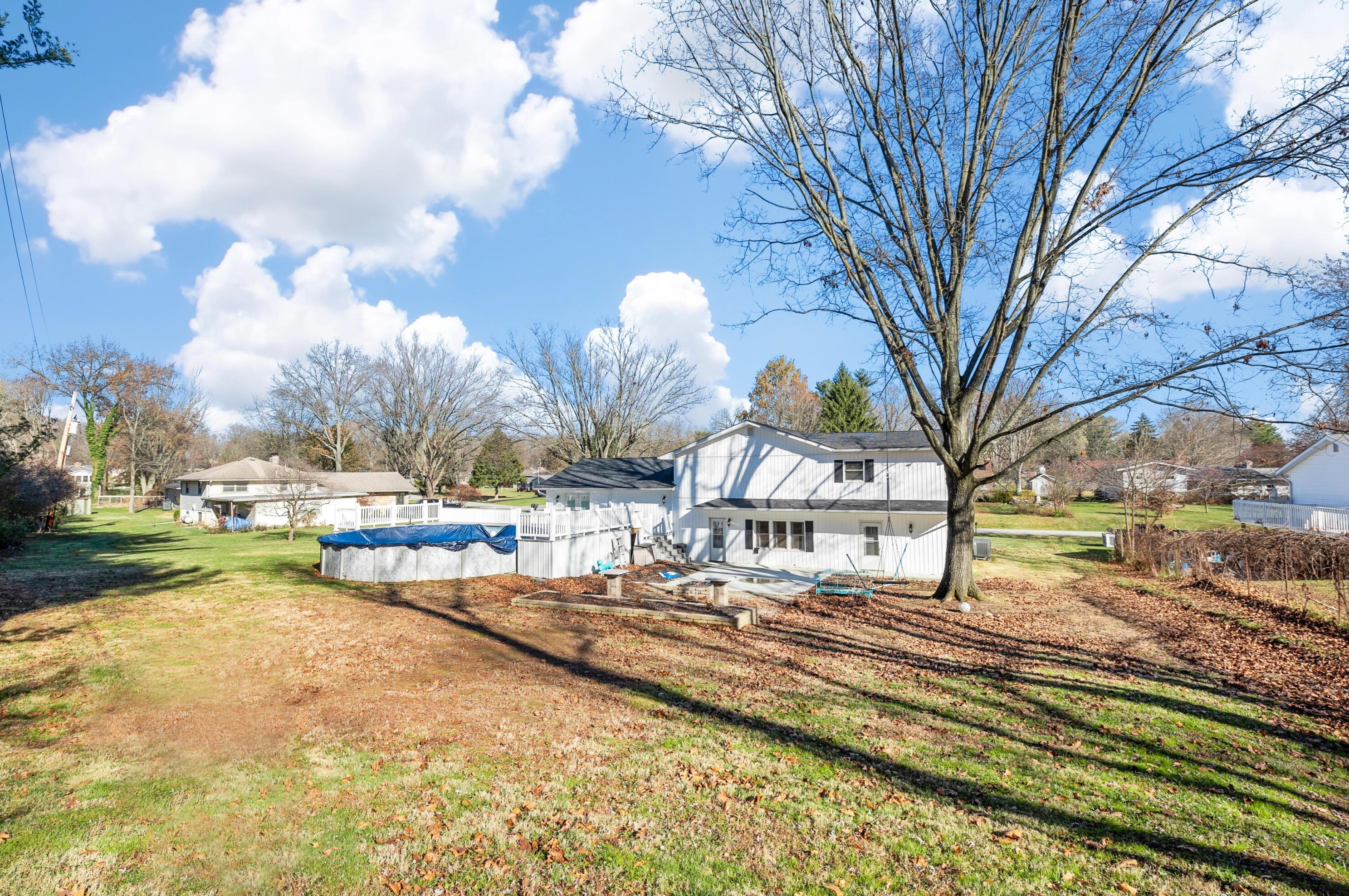 2103 Scenic Dr, Lancaster OH 43130-1163 exterior