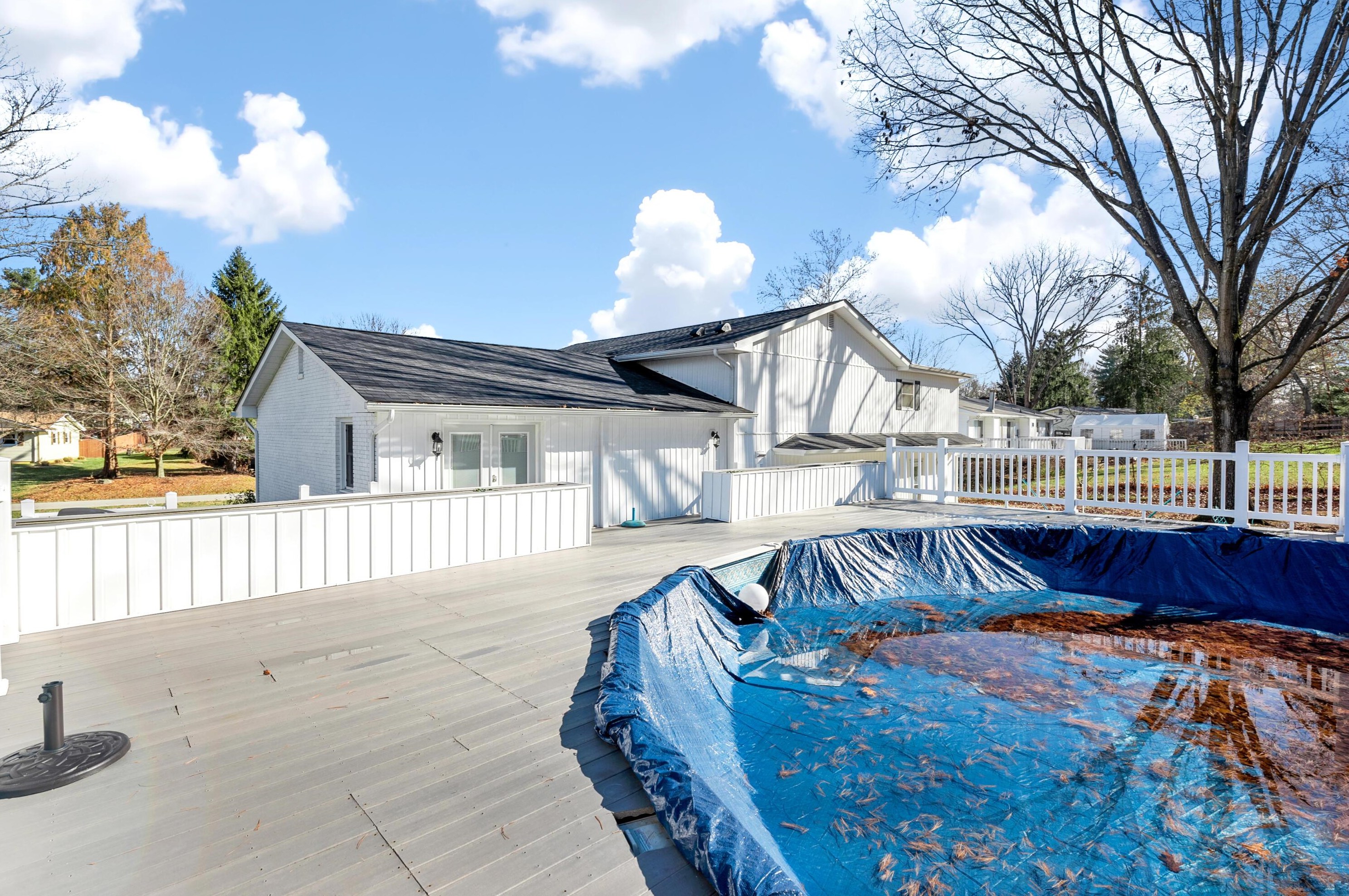 2103 Scenic Dr, Lancaster OH 43130-1163 exterior