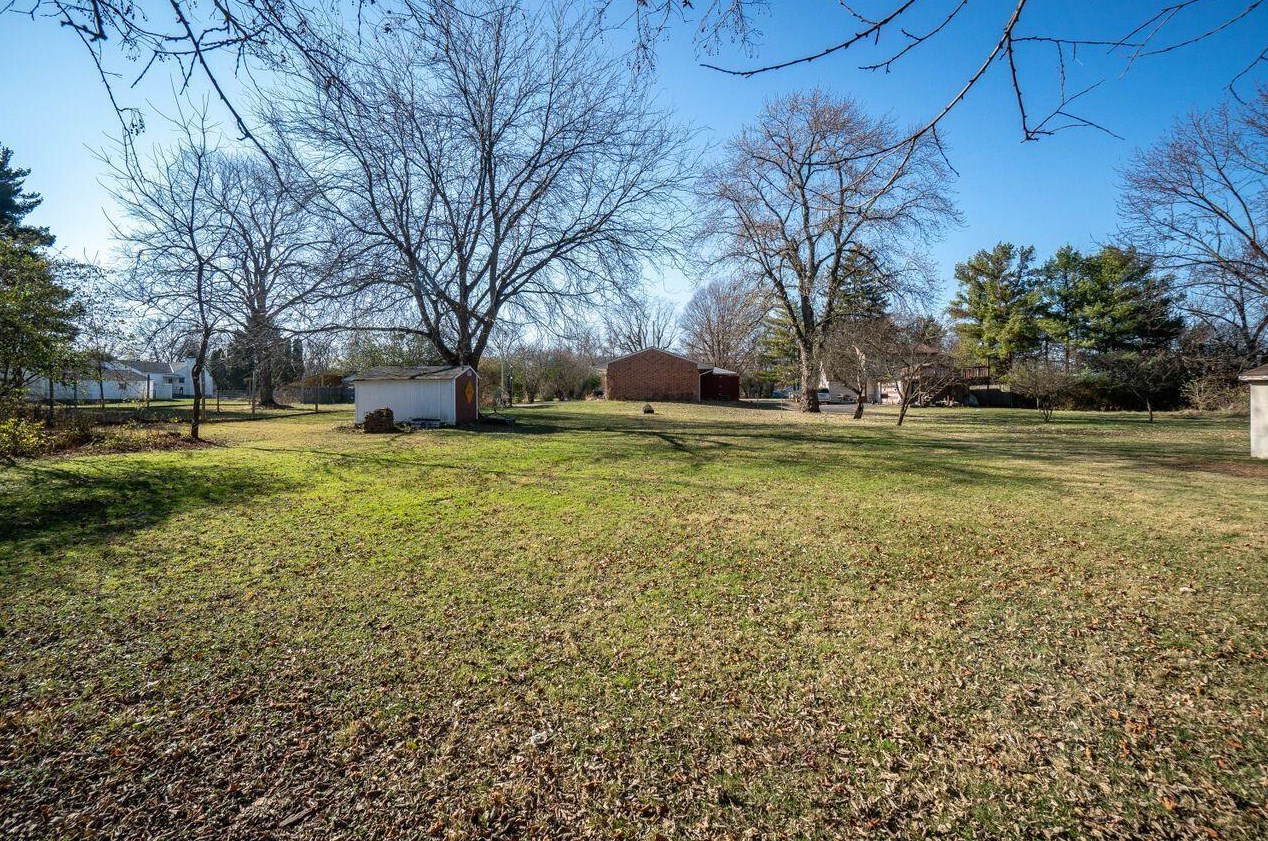 1810 Hague Ave, Columbus OH 43204-1619 exterior