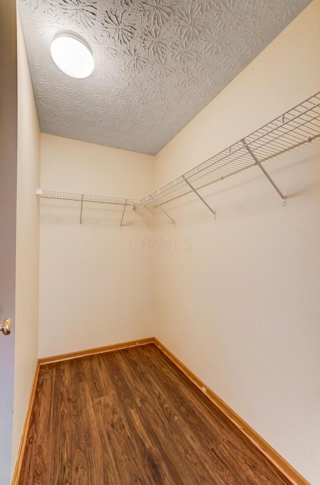 94 Richard Ave, Ashville OH  43103-9000 exterior